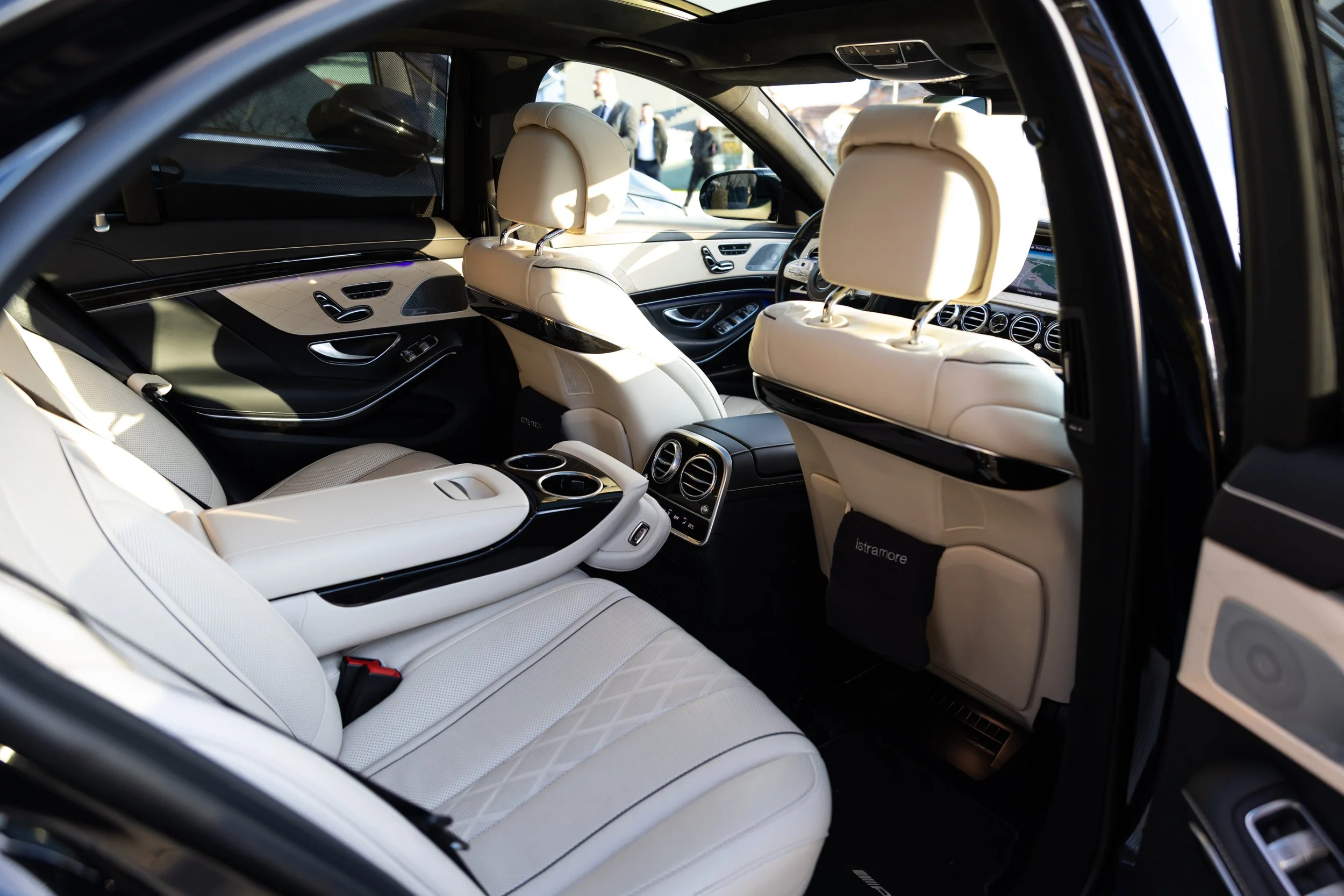 Transfer Rovinj to Split