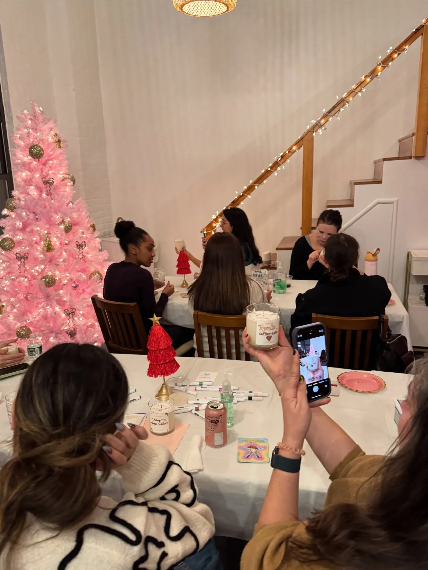 Heart is full 🫶🏼 Thank you to everyone who joined us for our candle making and self-care night with @planetsisco!

I loved learning how to make candles with you, teaching you a a scalp massage routine to use at home while we did our skincare routin