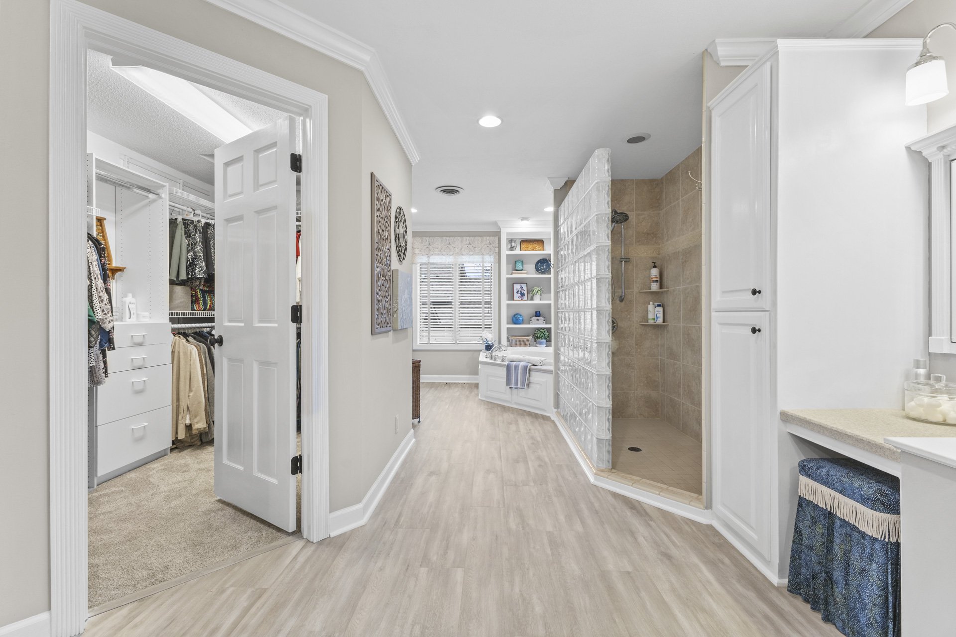 Maple GroveCollectiions_59.jpg