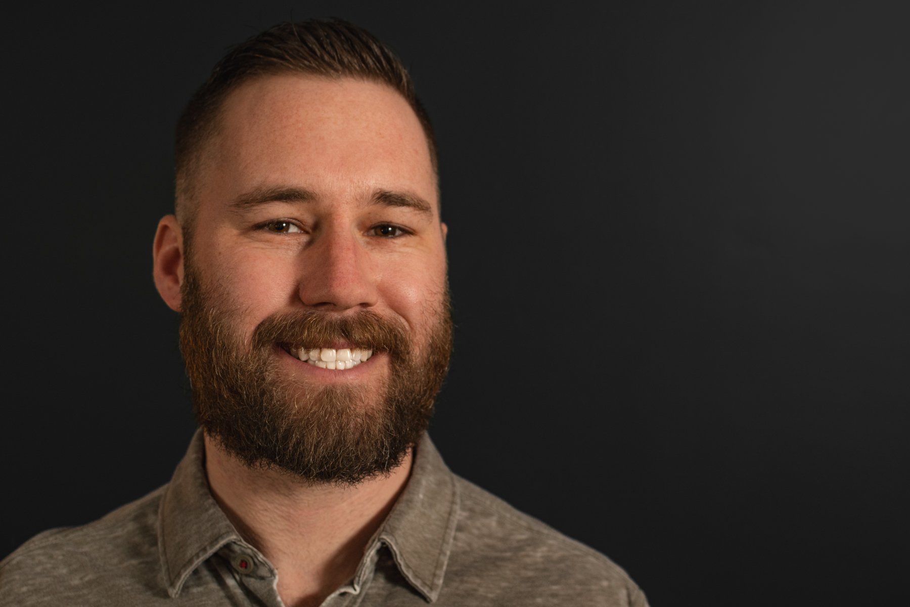 Owner of Vivid Spaces, Tyler Lawrence