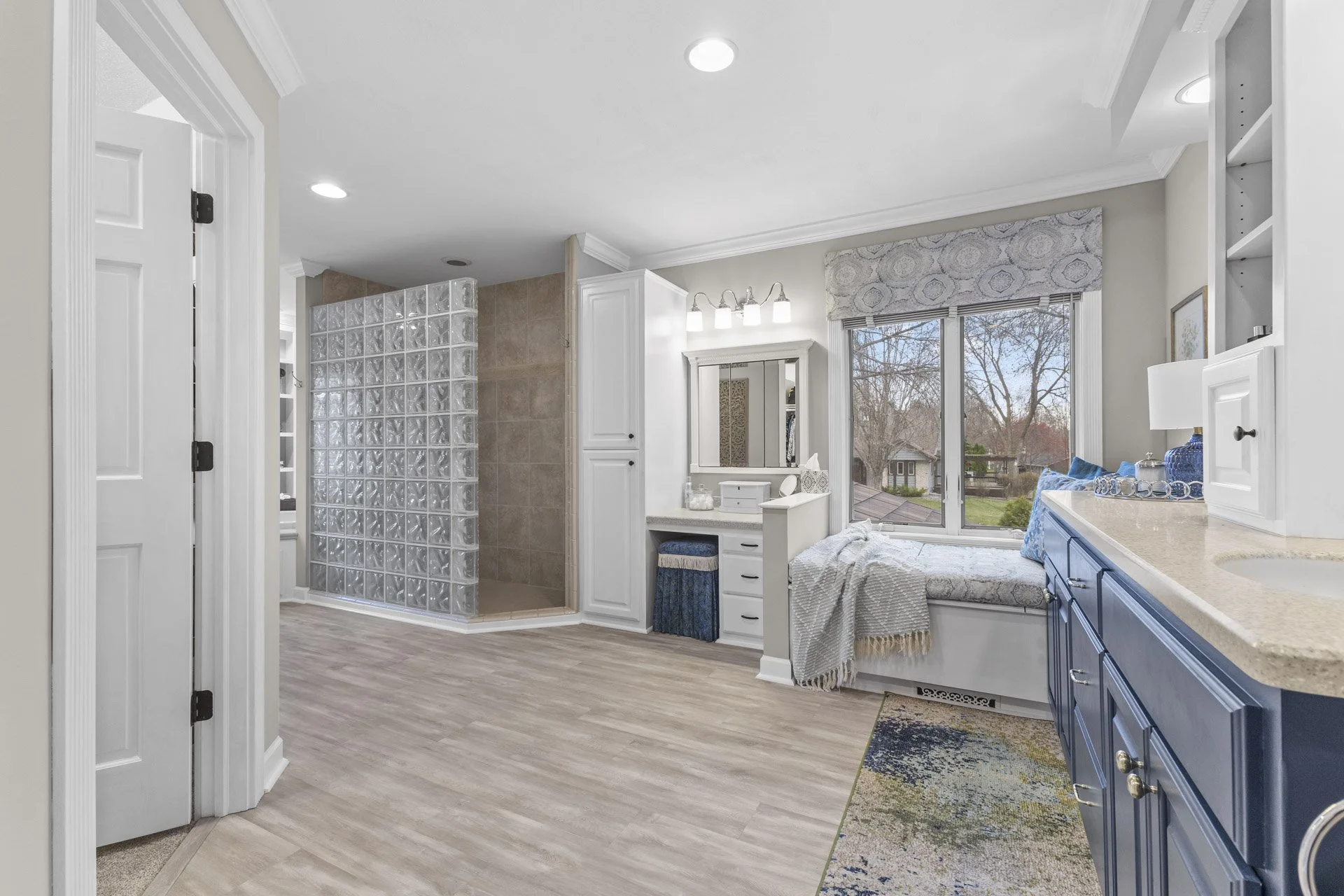 Maple GroveCollectiions_57.jpg