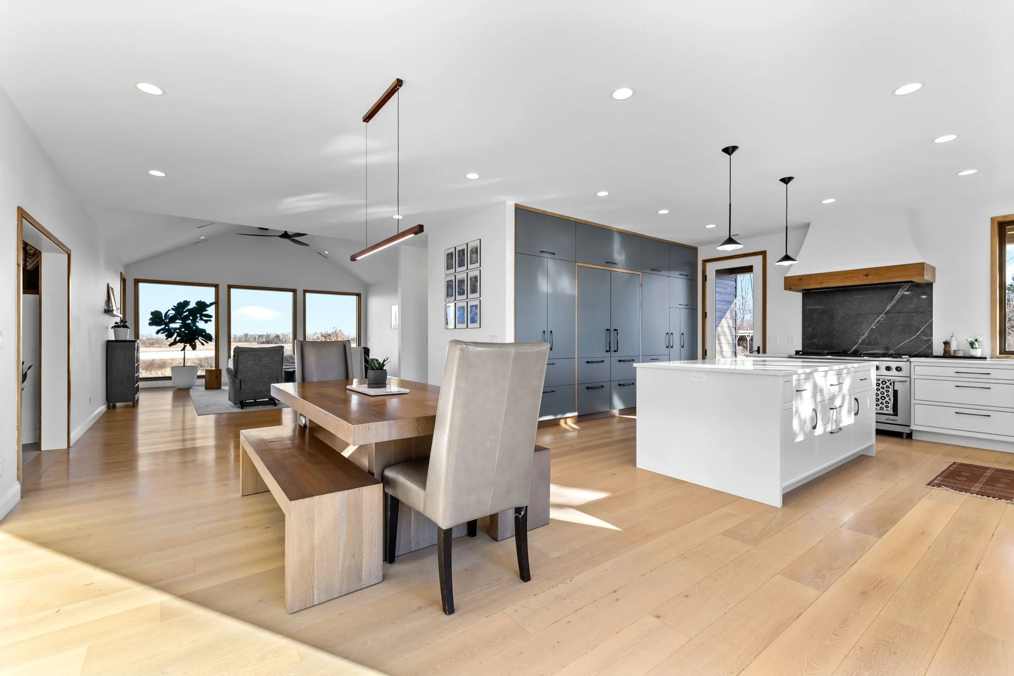 Vivid Spaces_Home Page_06.jpg