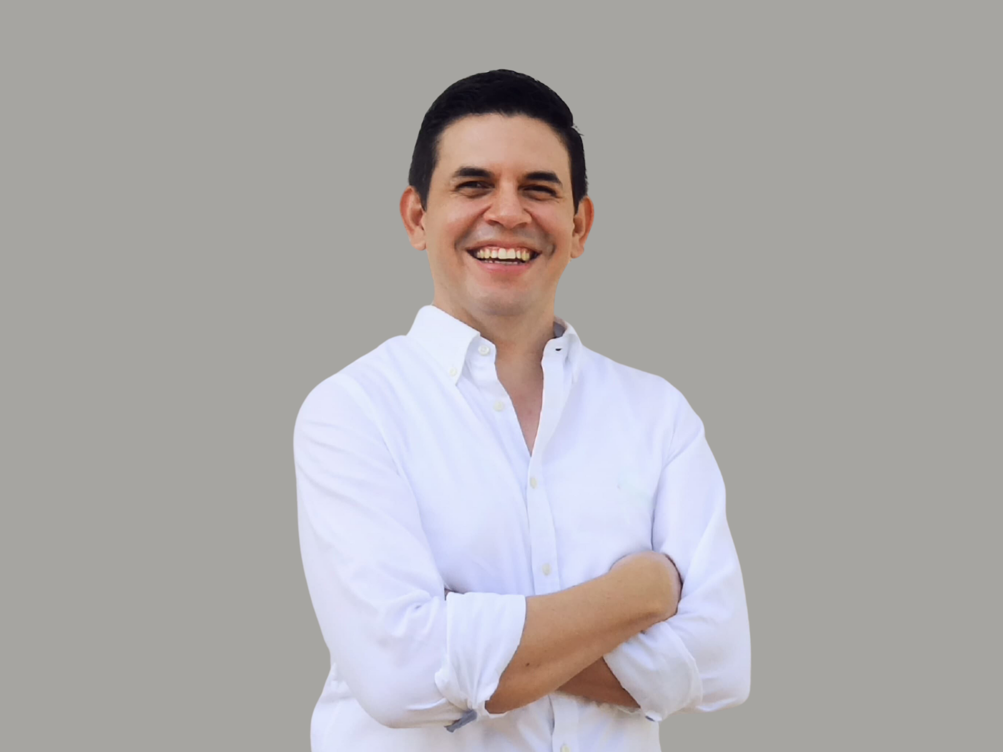 adolfo zepeda, international sales manager, smiling and looking at the camera. commercial team member