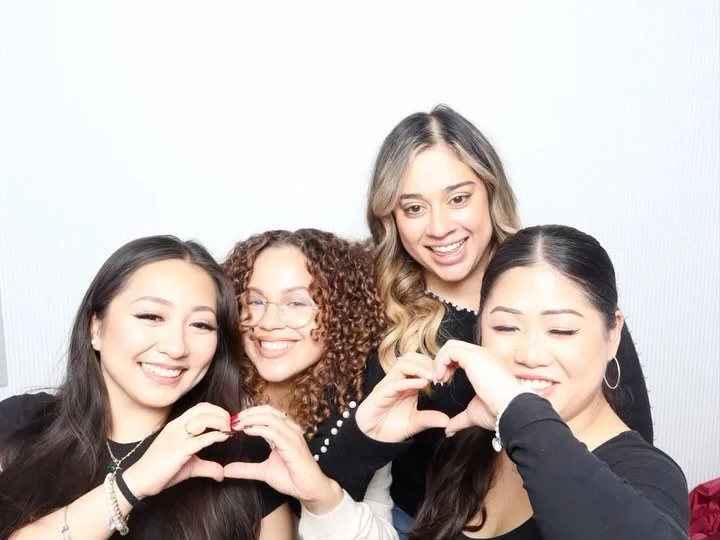 Grateful hearts, joyful moments, and memories that last a lifetime. 🍁 This season of thanks, let Elevated Photo Booths capture the love and laughter shared with your closest friends and family. 💛📸 

Book your upcoming thanksgiving/friend giving ce