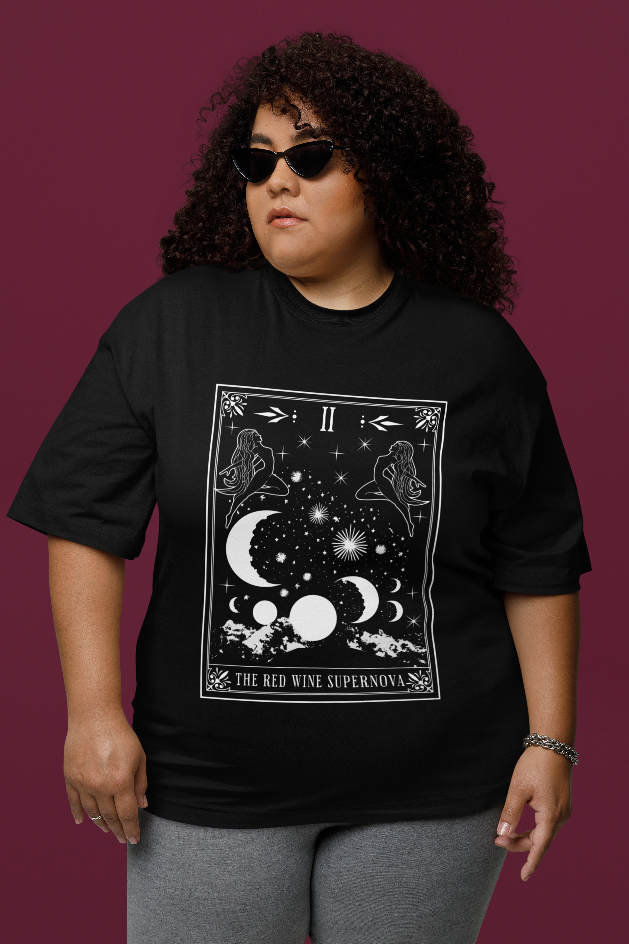 redwinetarotB&Wplussizemockup.png