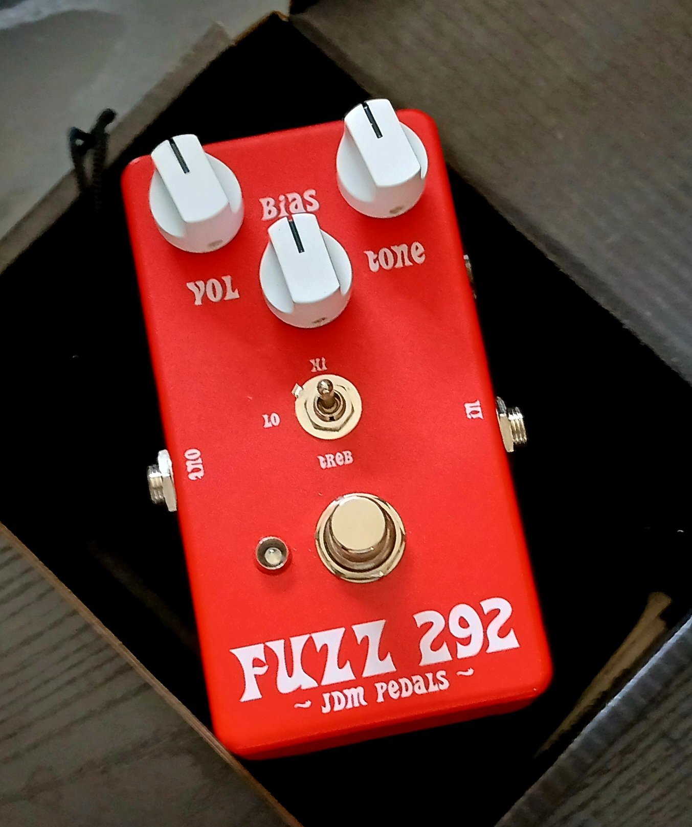 jdm fuzz 292 fire red.jpg