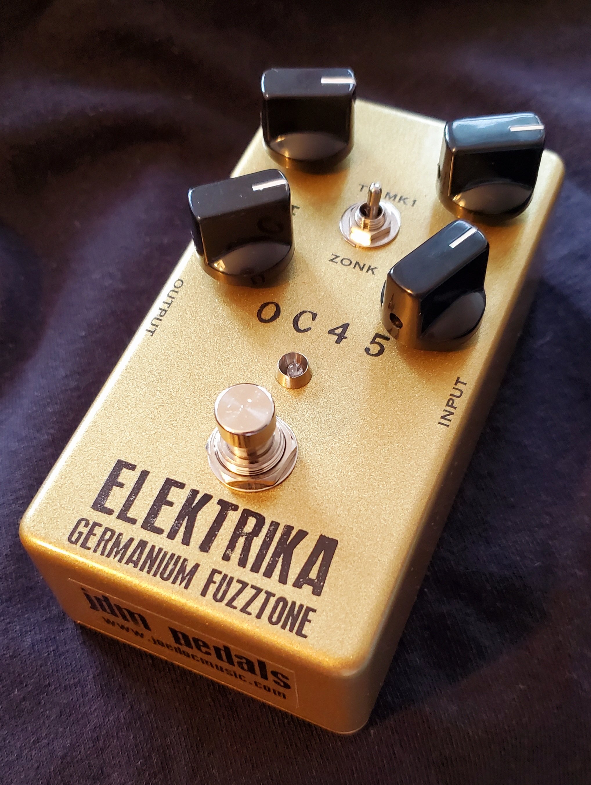 Elektrika OC45 Front angle.jpg