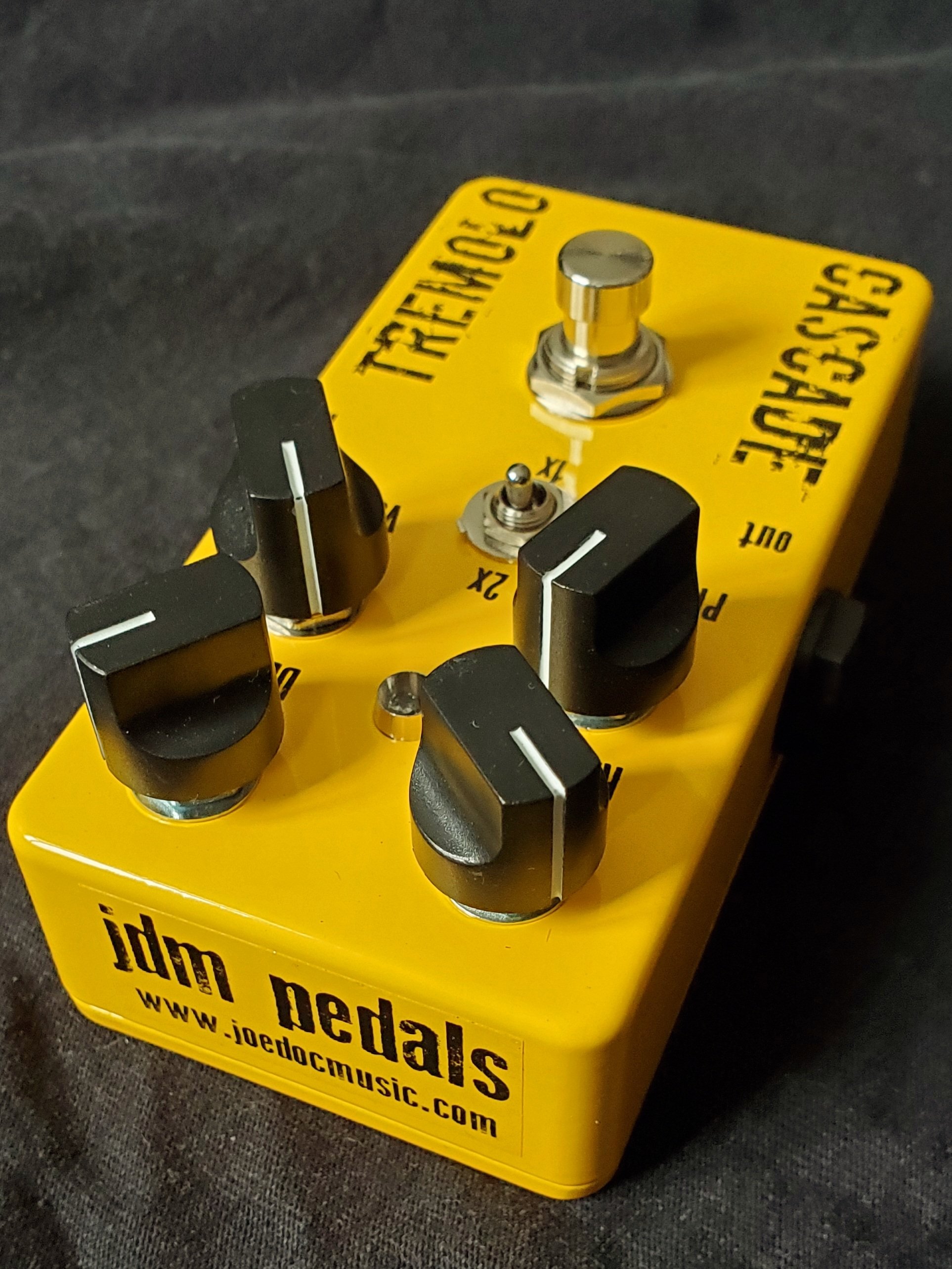 Cascade Tremolo 2023 side.jpg