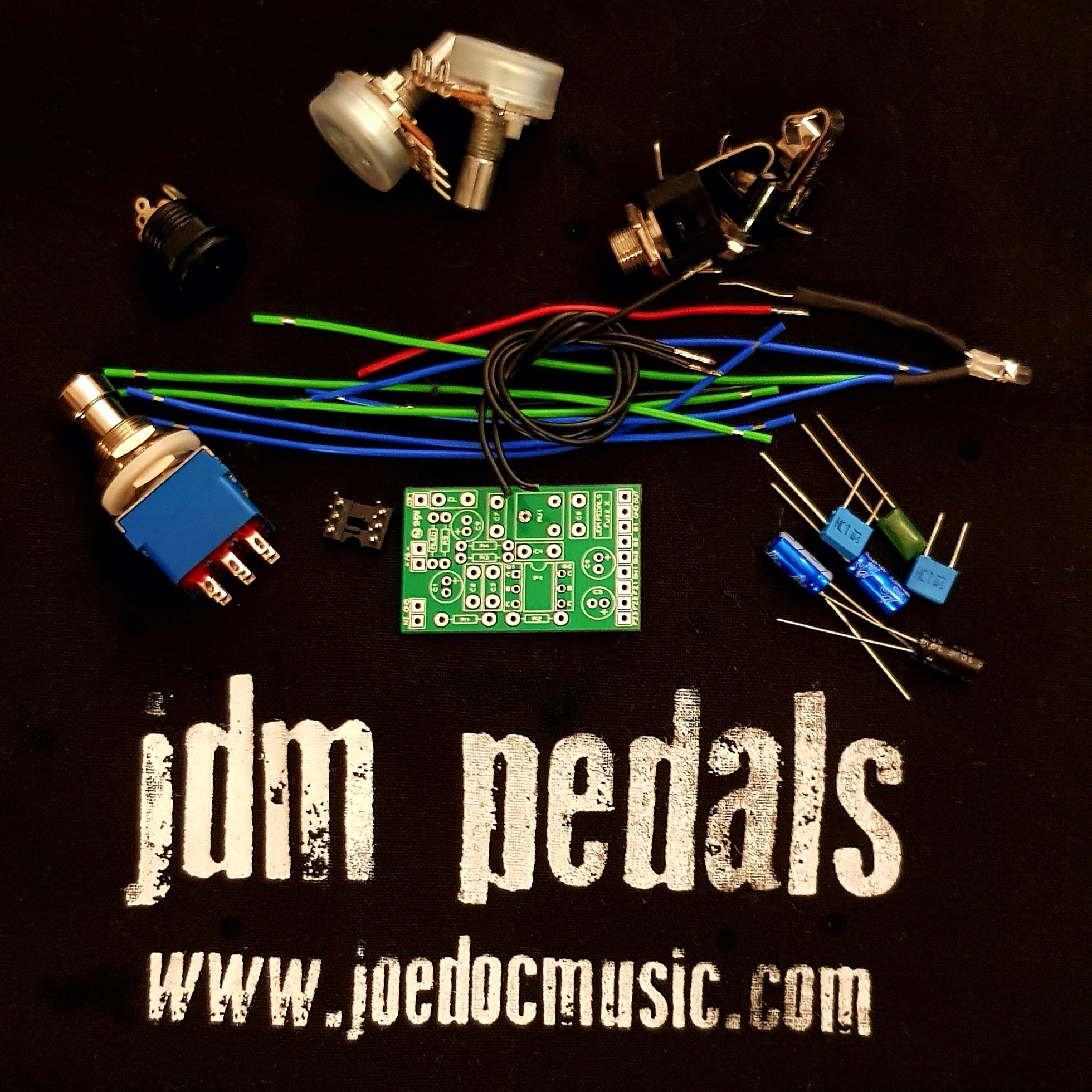 jdm_pedals_fuzzx_diy_kit.jpg