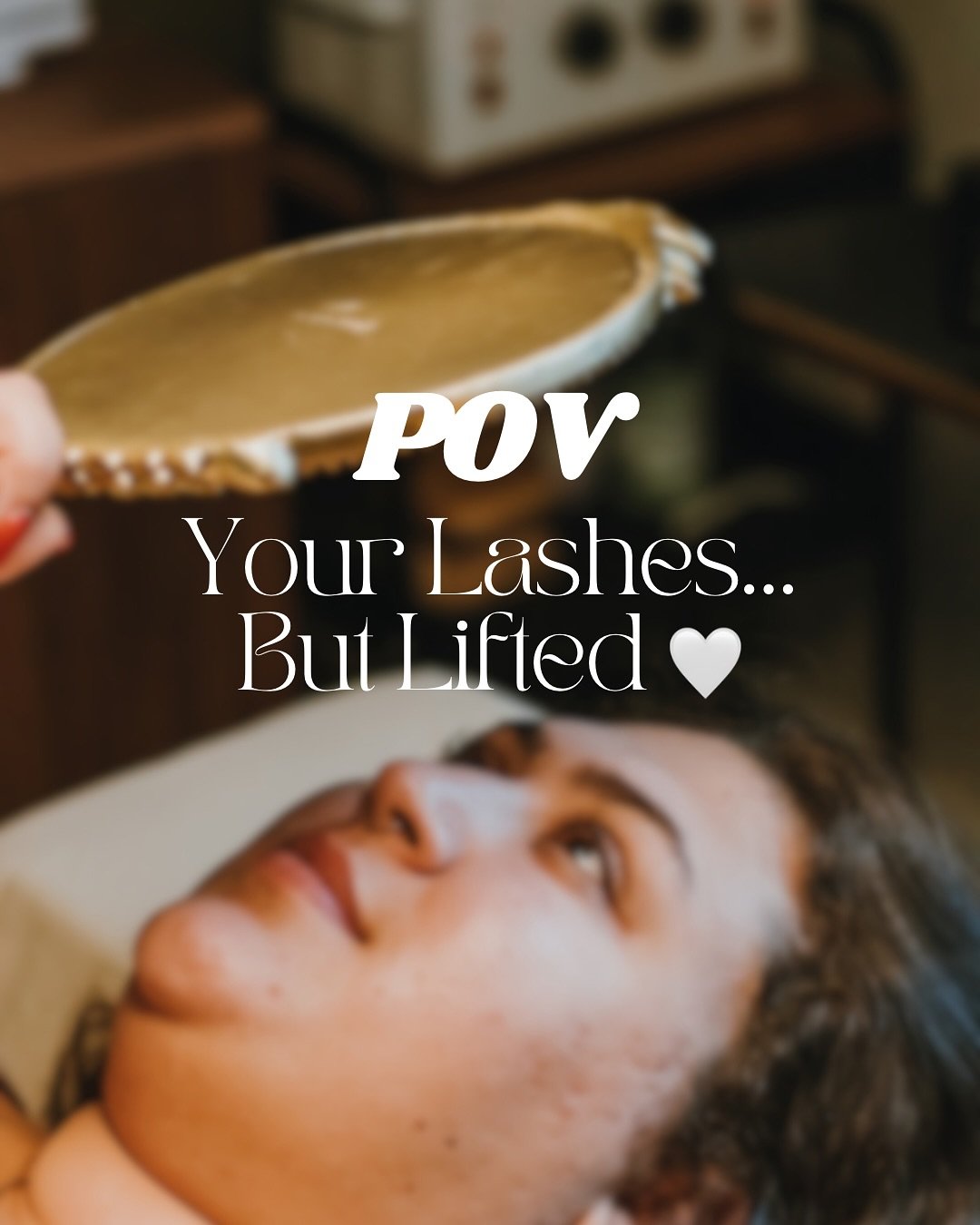 POV: Your lashes, but lifted ✨ 

No mascara, no extensions &mdash; just naturally elevated lashes giving all the effortless vibes. Swipe to see how a simple lift &amp; tint can make such a difference 🤍🪽

#614columbus #614esthetician #cbusestheticia