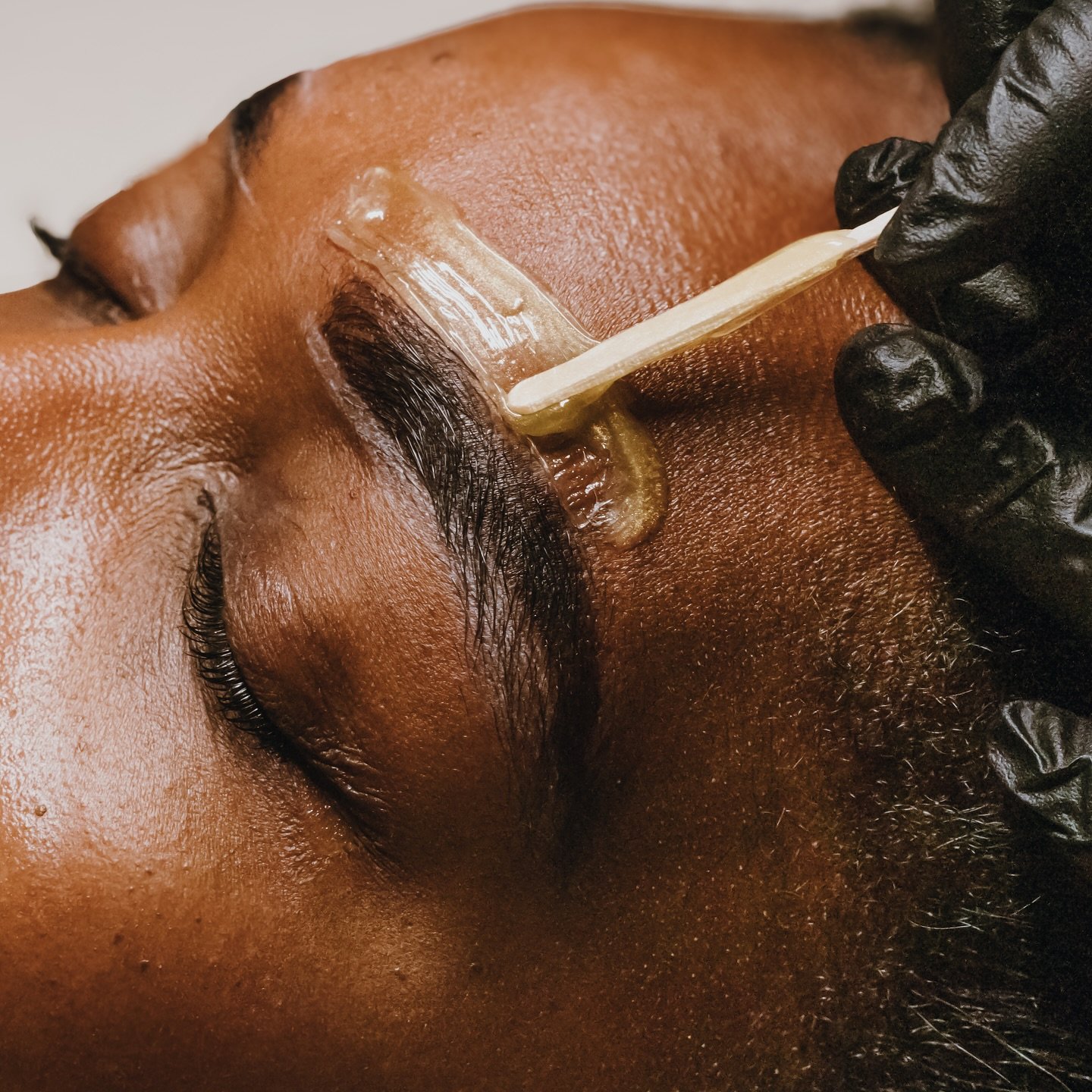 ✨ The secret to flawless brows? ✨ Precision waxing.

Your brows deserve a little TLC&mdash;whether it&rsquo;s a full reshape or a quick cleanup, we&rsquo;ve got you covered. 🌿 Tap the link in bio to book your appointment today!

#ColumbusBrows #614B