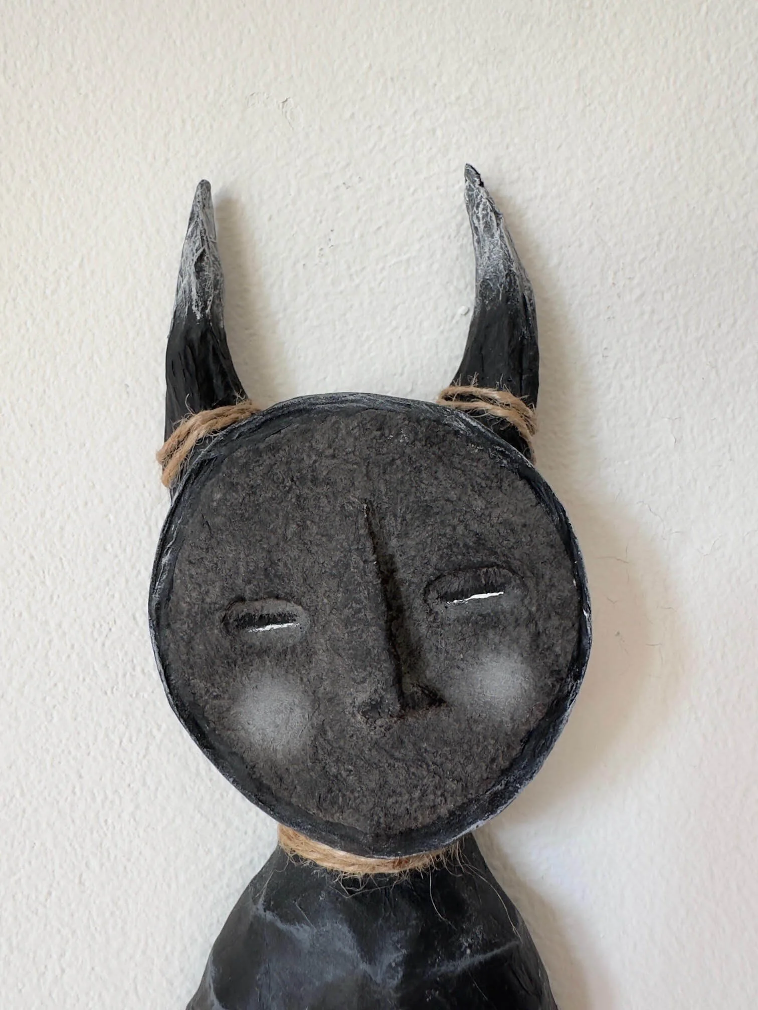 bare-closeup-details-head.jpg