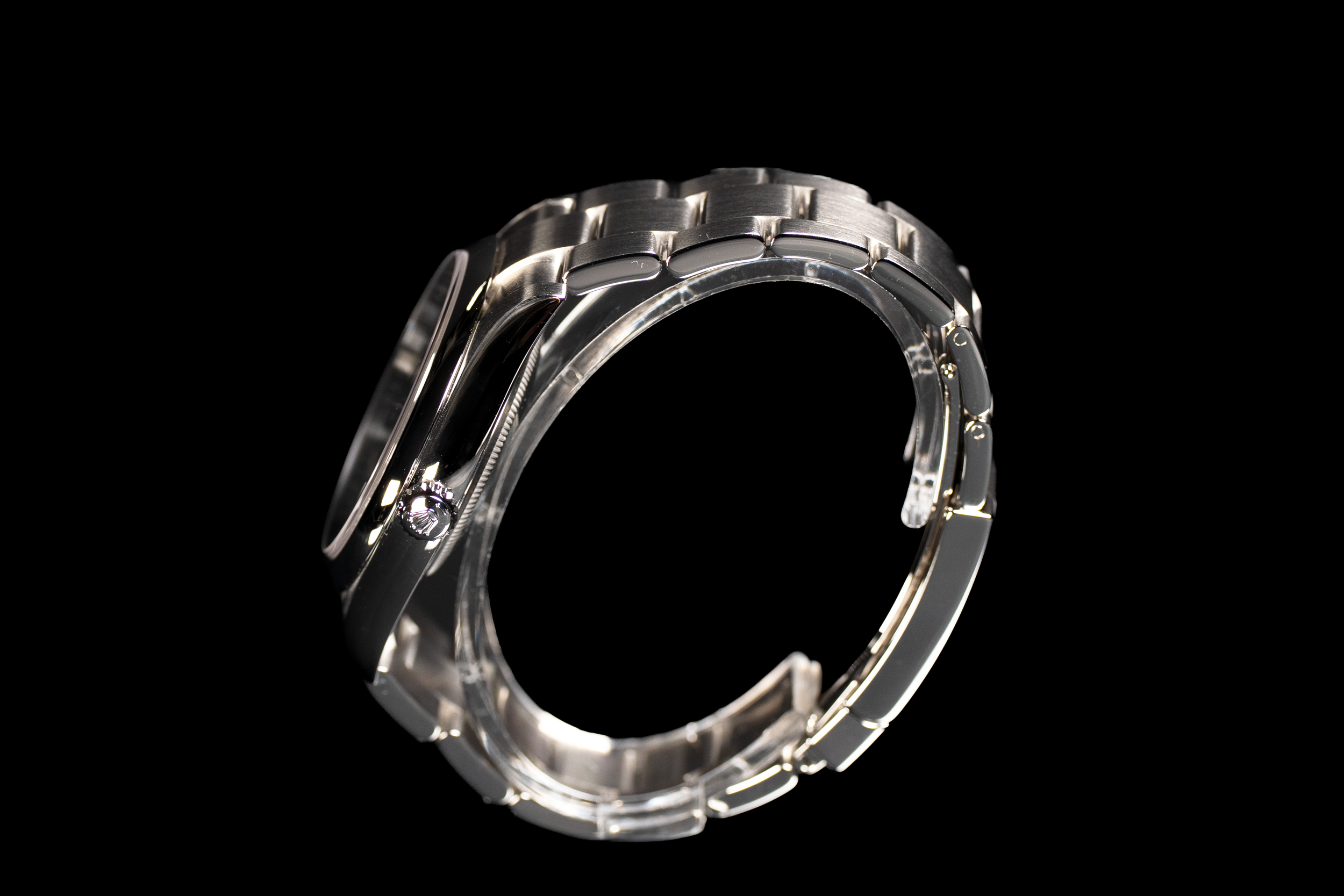 OYSTER PERPETUAL_04 Resize.png