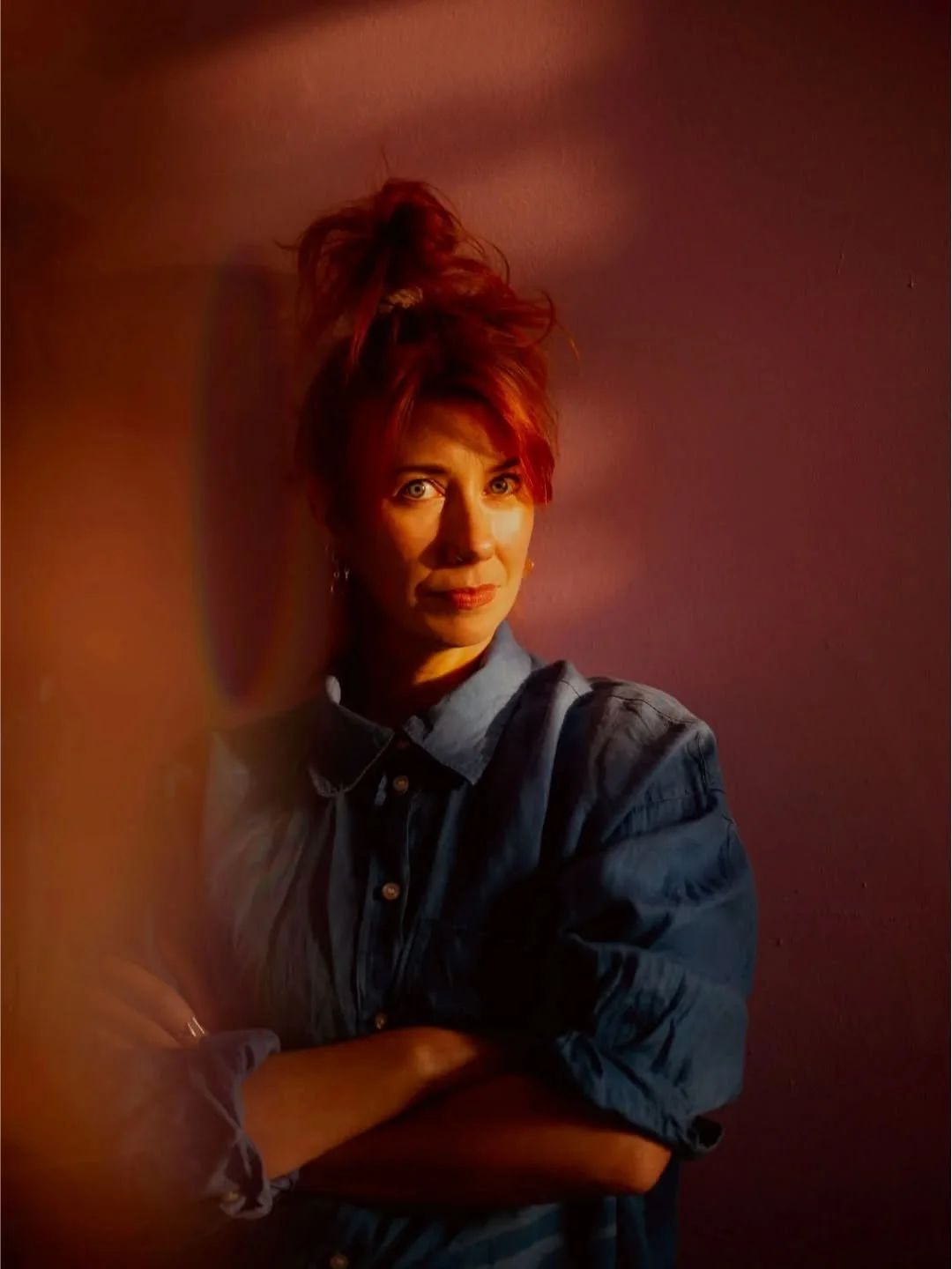 Got some photos taken by the wonderful @rachelmccarthy.picturejournal recently as I haven't had headshots taken in so many years and every time someone would ask me for one for a project, I would cringe at how dated it was!

So here be's me. My own s