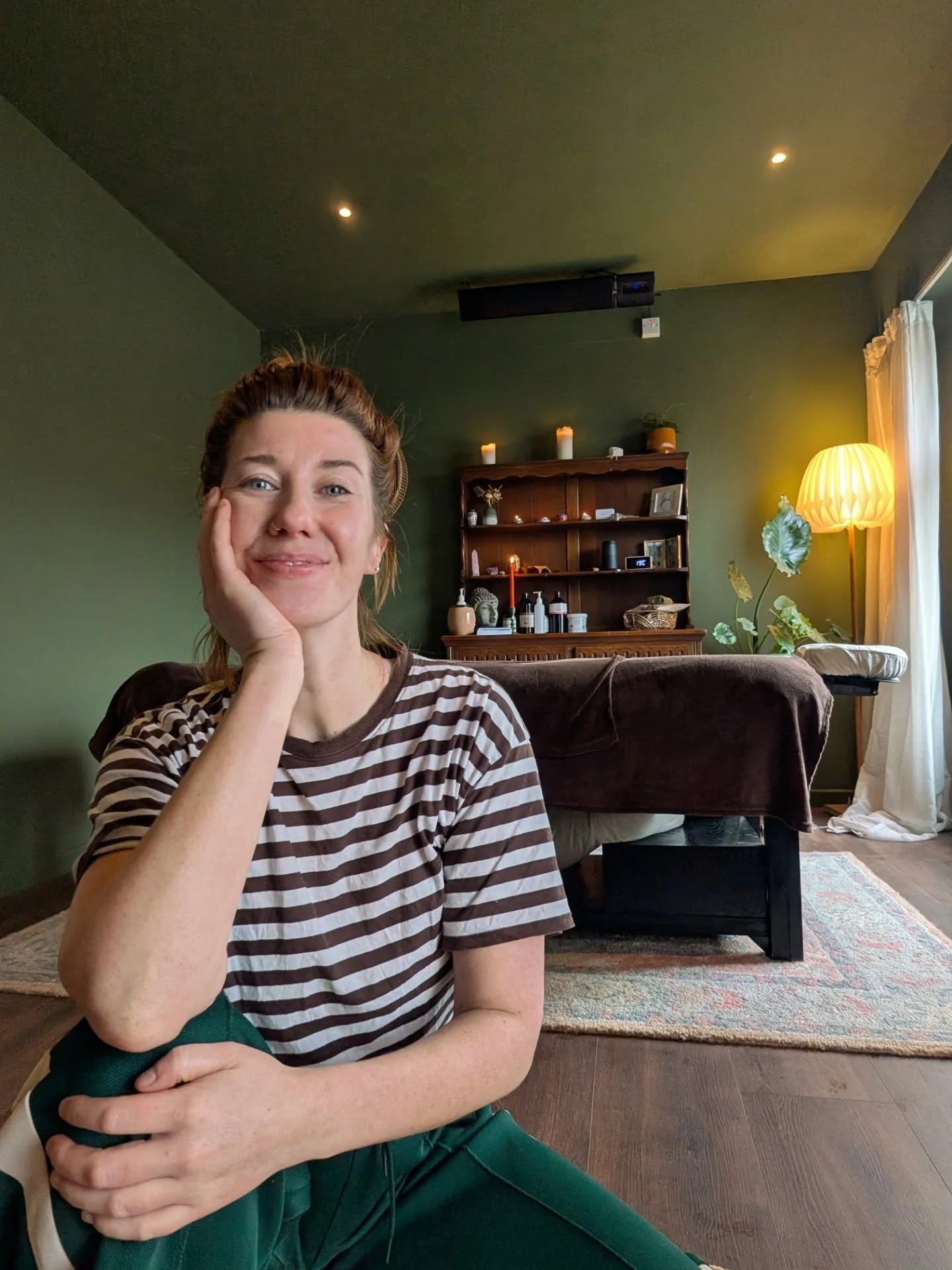 Merry Christmas all 🎄✨&hearts;️

Thanks so much for all the support this year. Booking in, buying a voucher, saying kind and encouraging things and supporting me with all the likes and shares online, it means the world to my small and growing busine