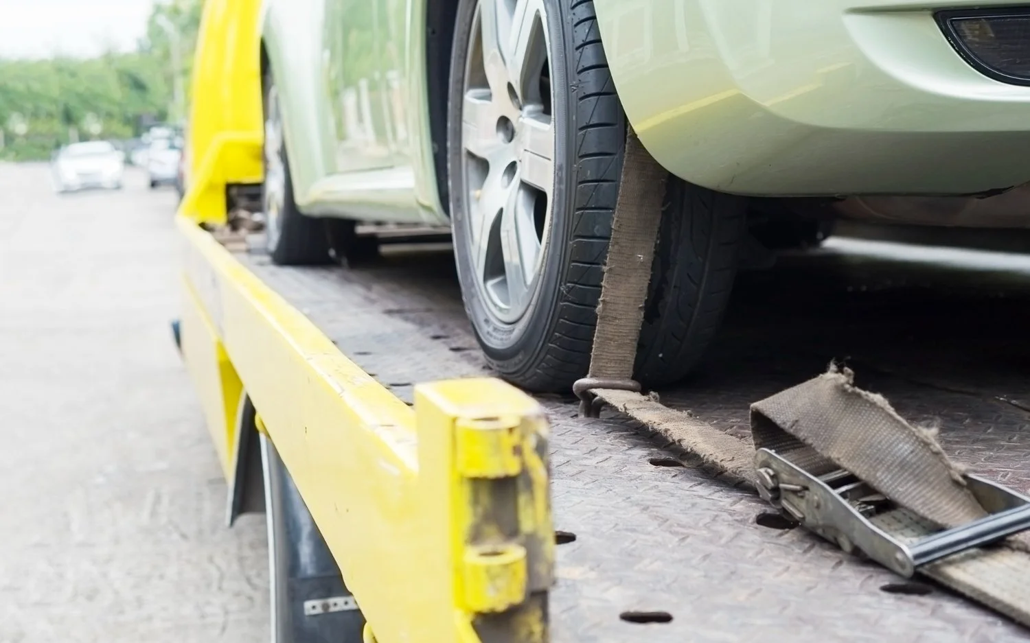 Emergency Towing Mistakes Drivers Regret Making Later