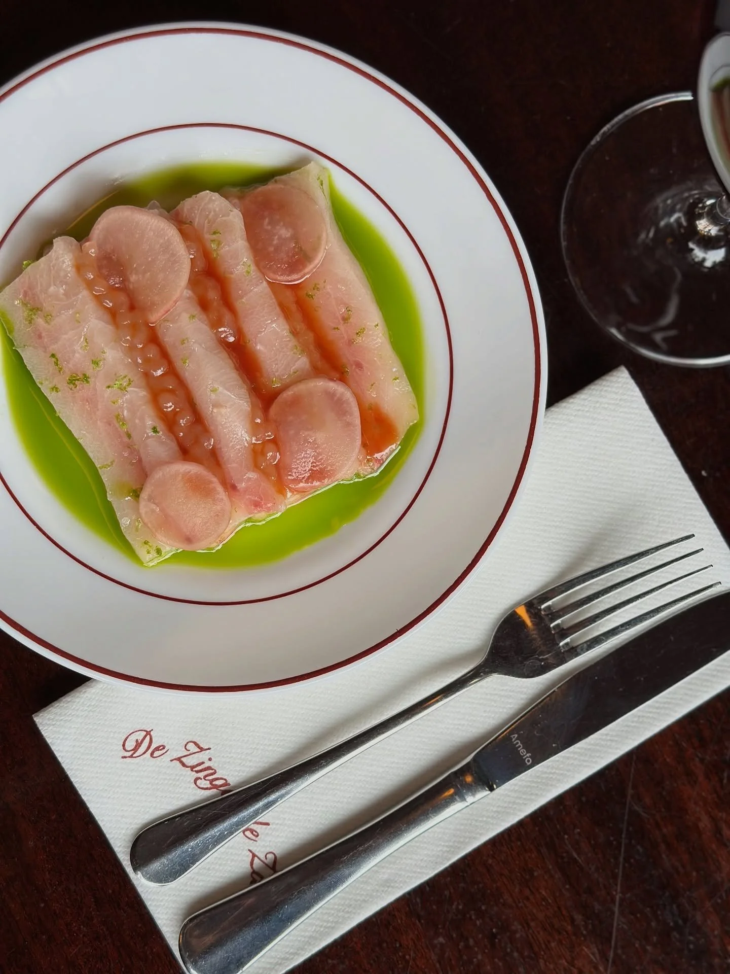 Een pareltje… โค๏ธ‍๐ฅ
Zwaardvis met Yuzu Tapioca, Radijs & Thaise Basilicum