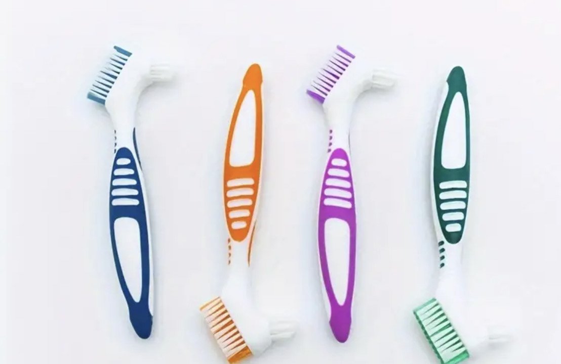 Denture Brush