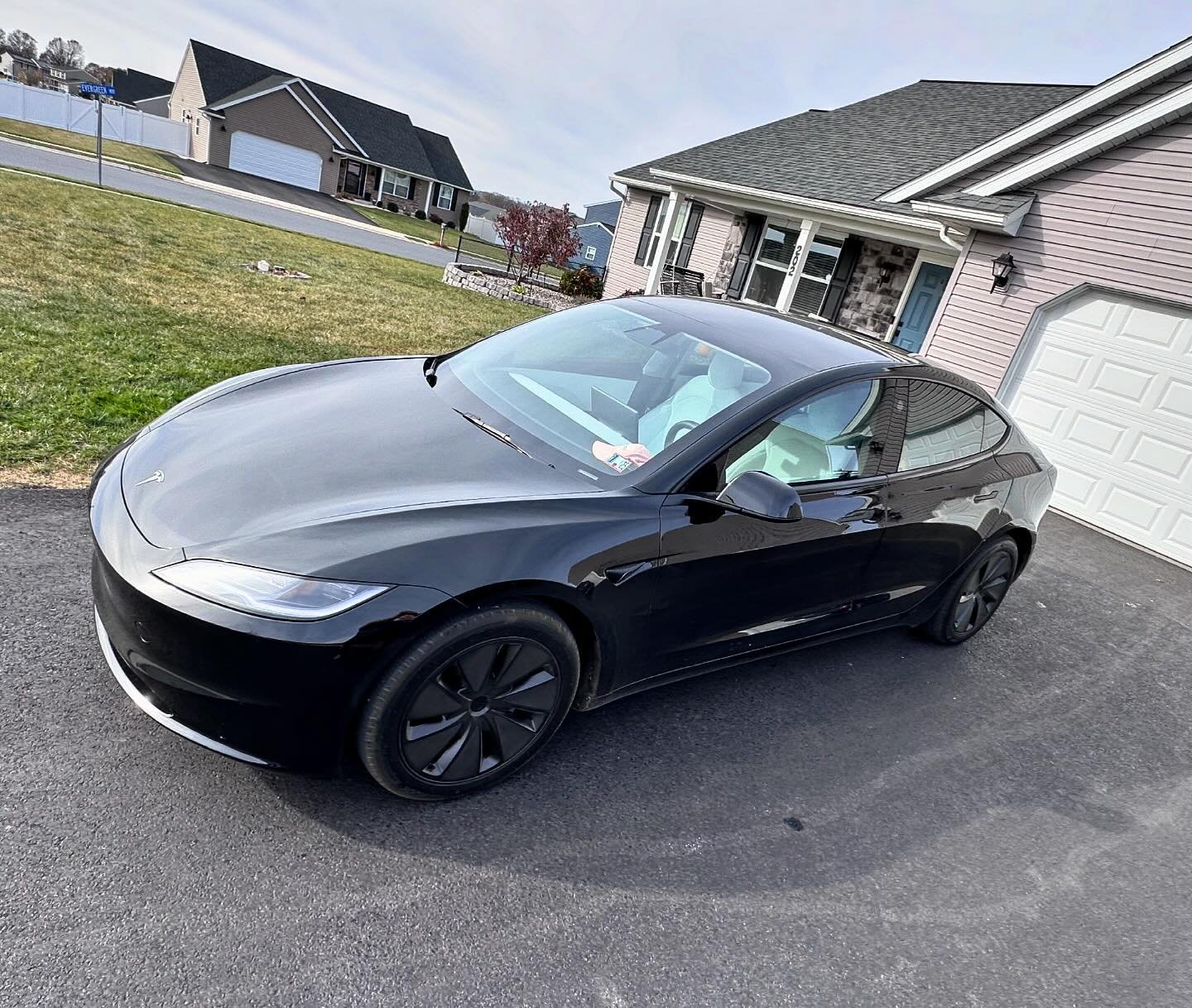 that&rsquo;s even better #masterpowertints #windowtint #suntek #smallbusiness #lancastercounty #tinter #lebanoncounty #windowtinter #windowtintingshop #berkscounty #windowtinting #suntekfilms #tesla #teslamodels #tesla3 #teslanation #teslausa