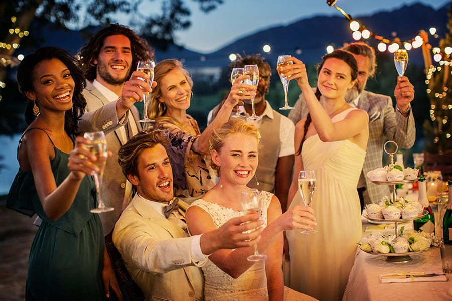 How to Plan a Wedding Weekend Experience for Your Guests