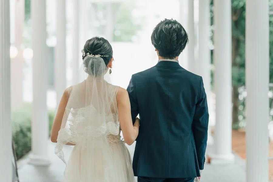 The Art of a Grand Entrance: 7 Creative Ways to Wow Your Guests