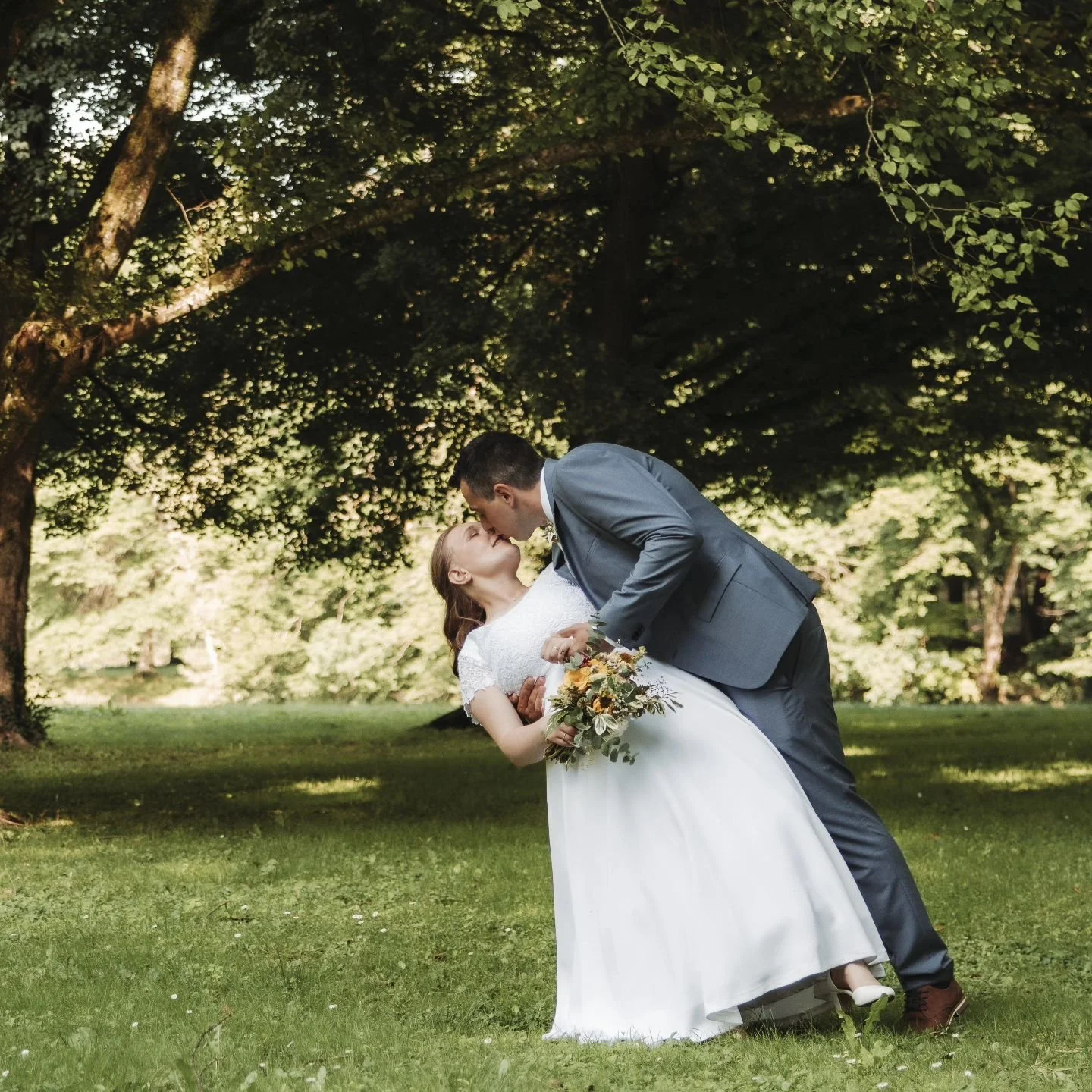 &hearts;️✨

#photography #photographer #nature #photolovers #beauty #naturelovers #capture #earth #beautiful #photoshoot #photos #videography #video #earth #life #everyday #moment #photo #couplesphotography #weddingphotography #weddingday #wedding