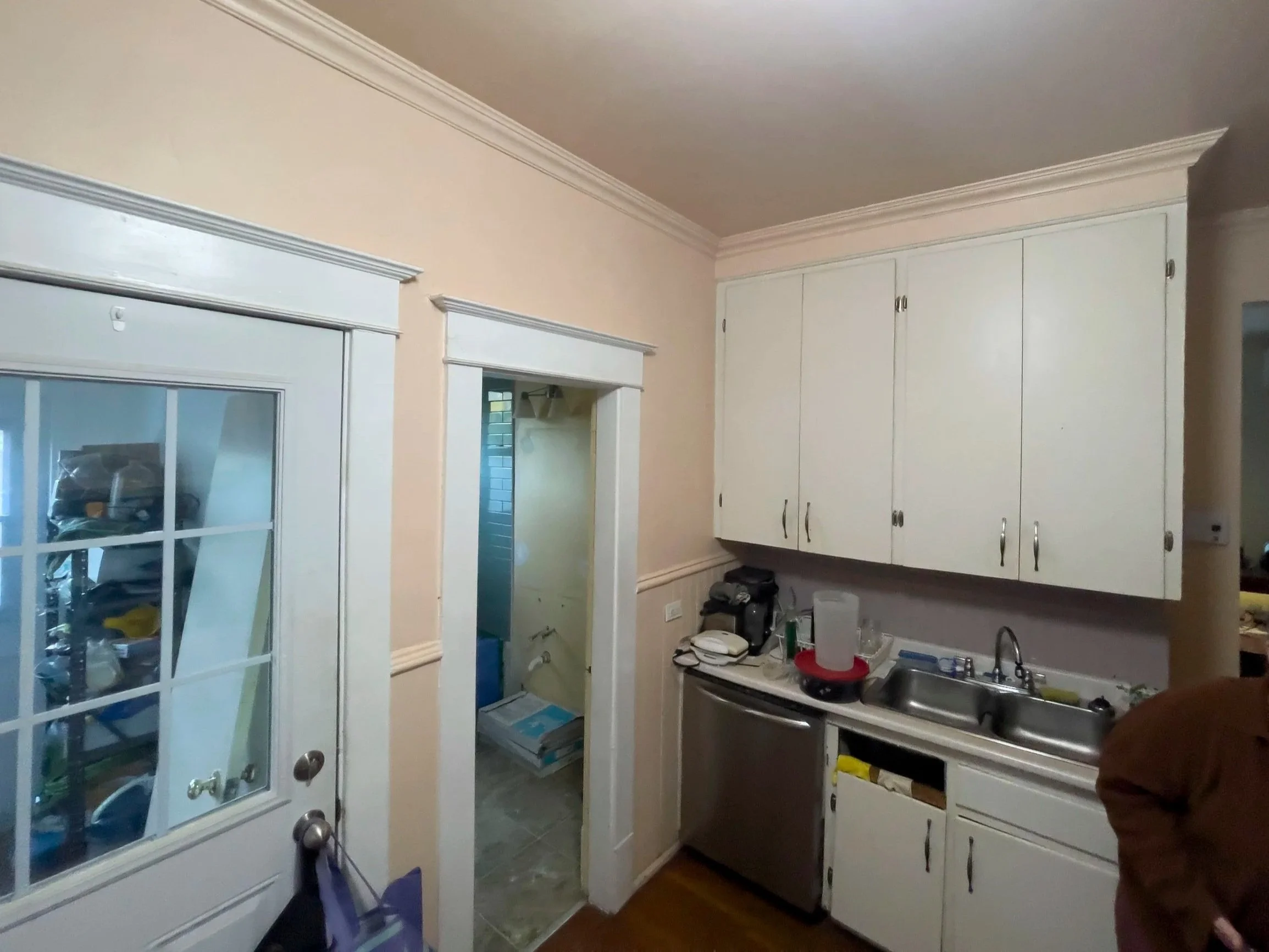 Luxe Paintworks - Moncton painters - Kitchen cabinet painting that matched newly installed lower cabinets. 