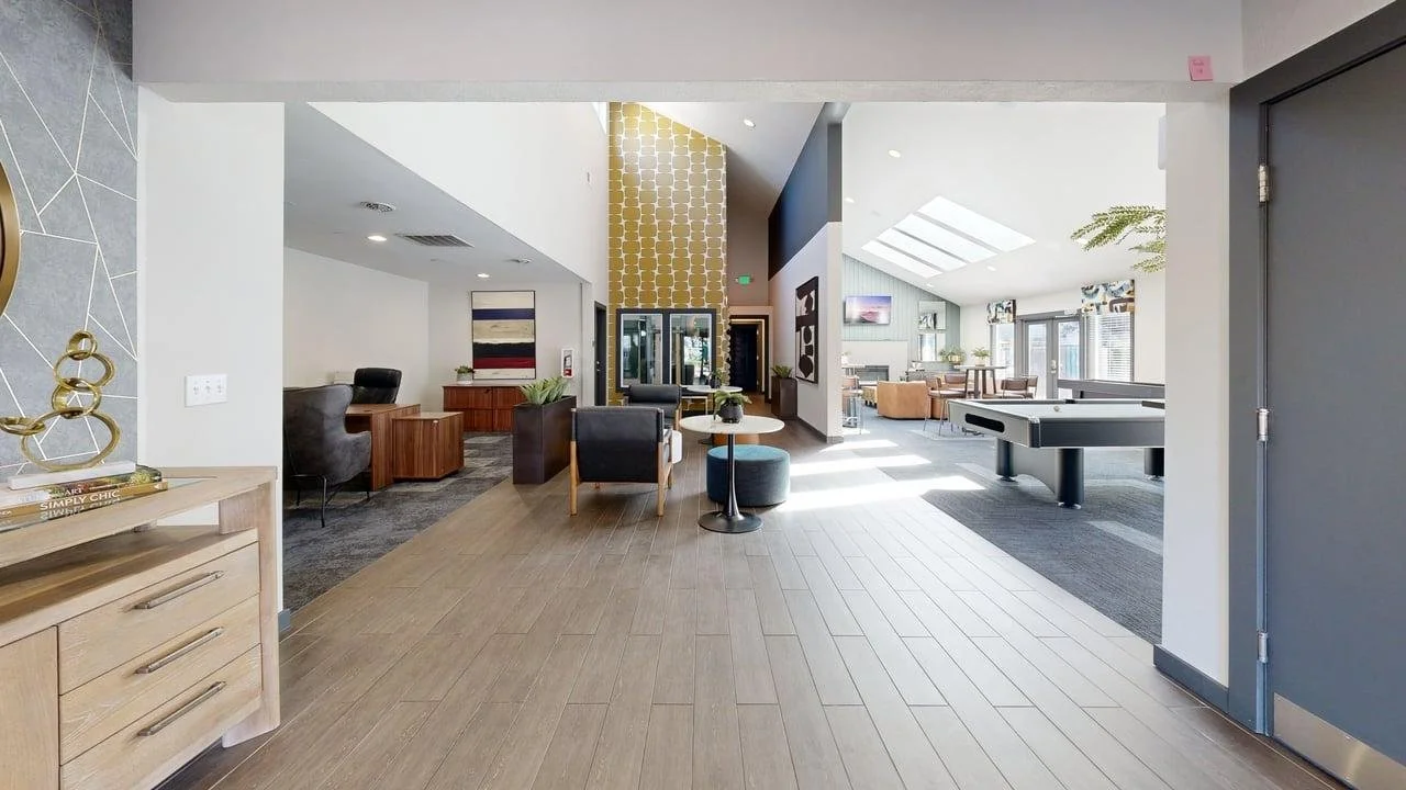 Amenities-Living-Room 2.jpg