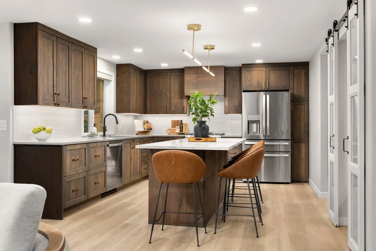 A complete transformation ✨ The 96th Place Remodel is one of those projects where the before and after truly speaks for itself. Every detail was thoughtfully designed to create a home that feels beautiful, functional, and completely suited for our cl