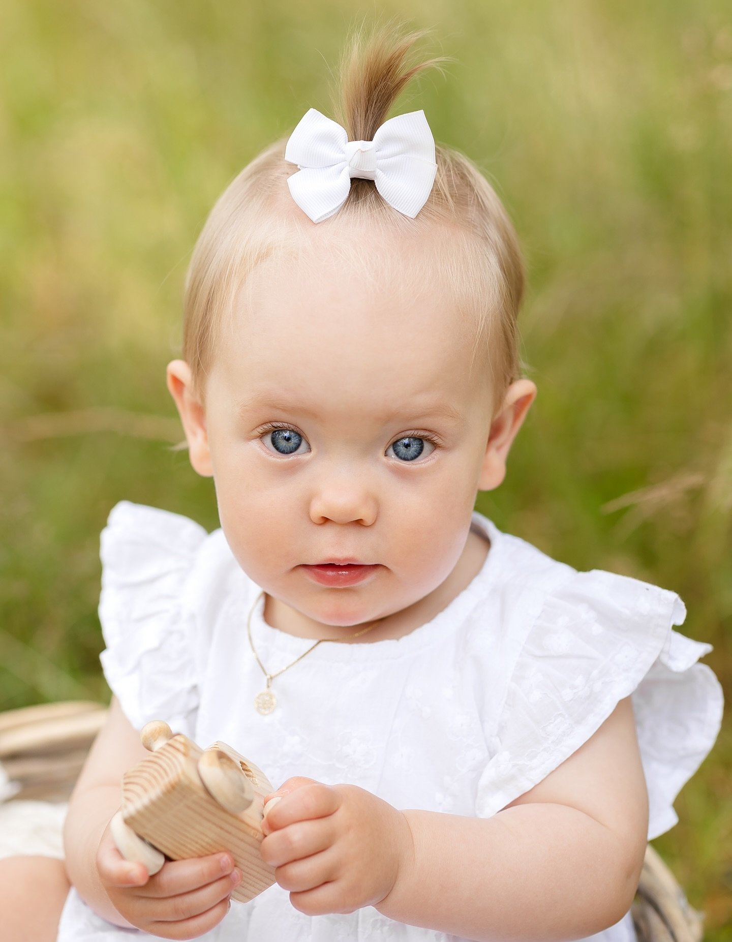 Sj&aring; n&aring; herlig denne jenta er 😍 de &oslash;yene er til &aring; d&aring;ne av!