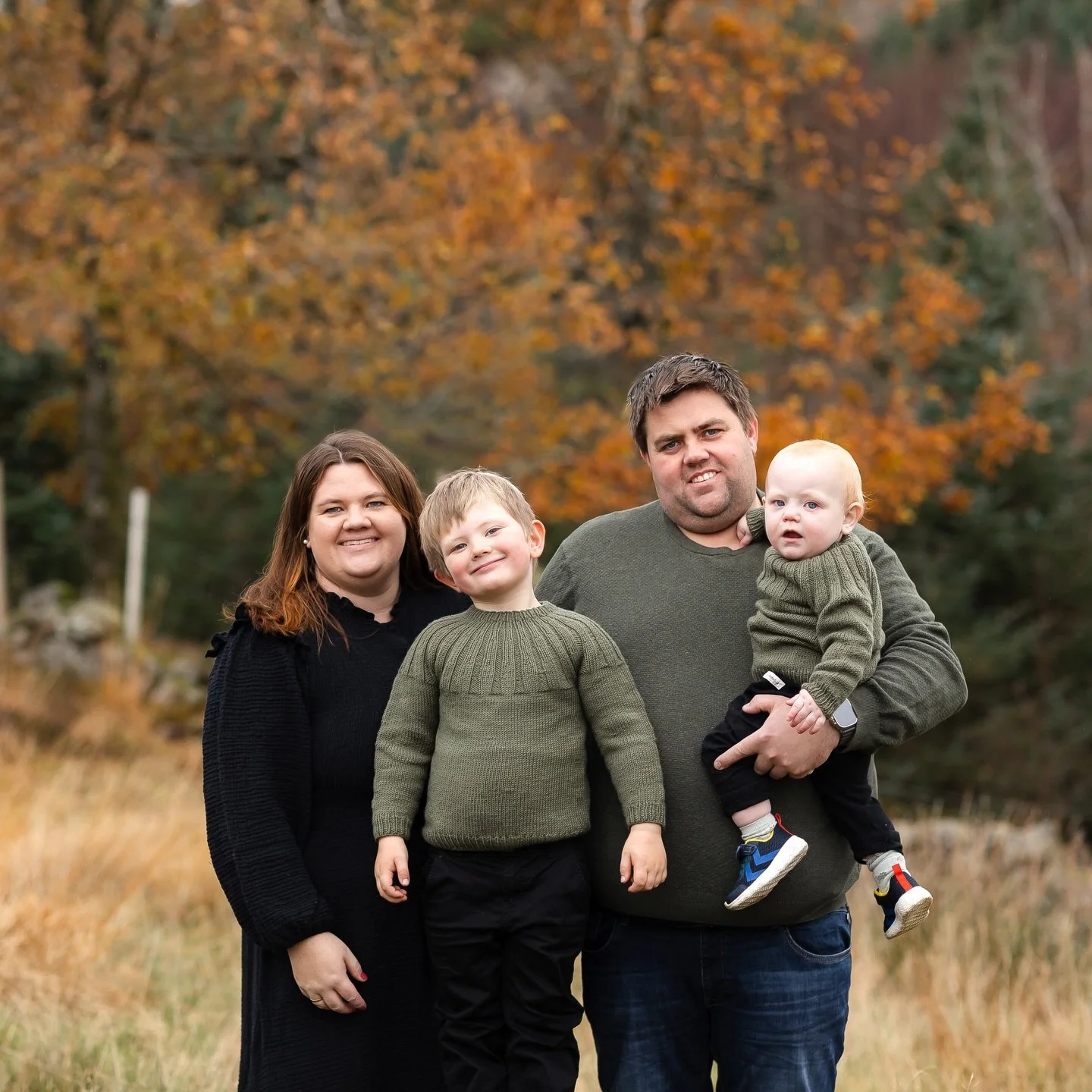 Lyst til &aring; booke en familie fotografering i l&oslash;pet av &aring;ret ? 
Det er ikke for tidlig &aring; booke for sommer eller h&oslash;st 📸 

Jeg skal en tur til Stavanger i Juli og har mulighet til &aring; ta et par oppdrag mellom 9-12 juli