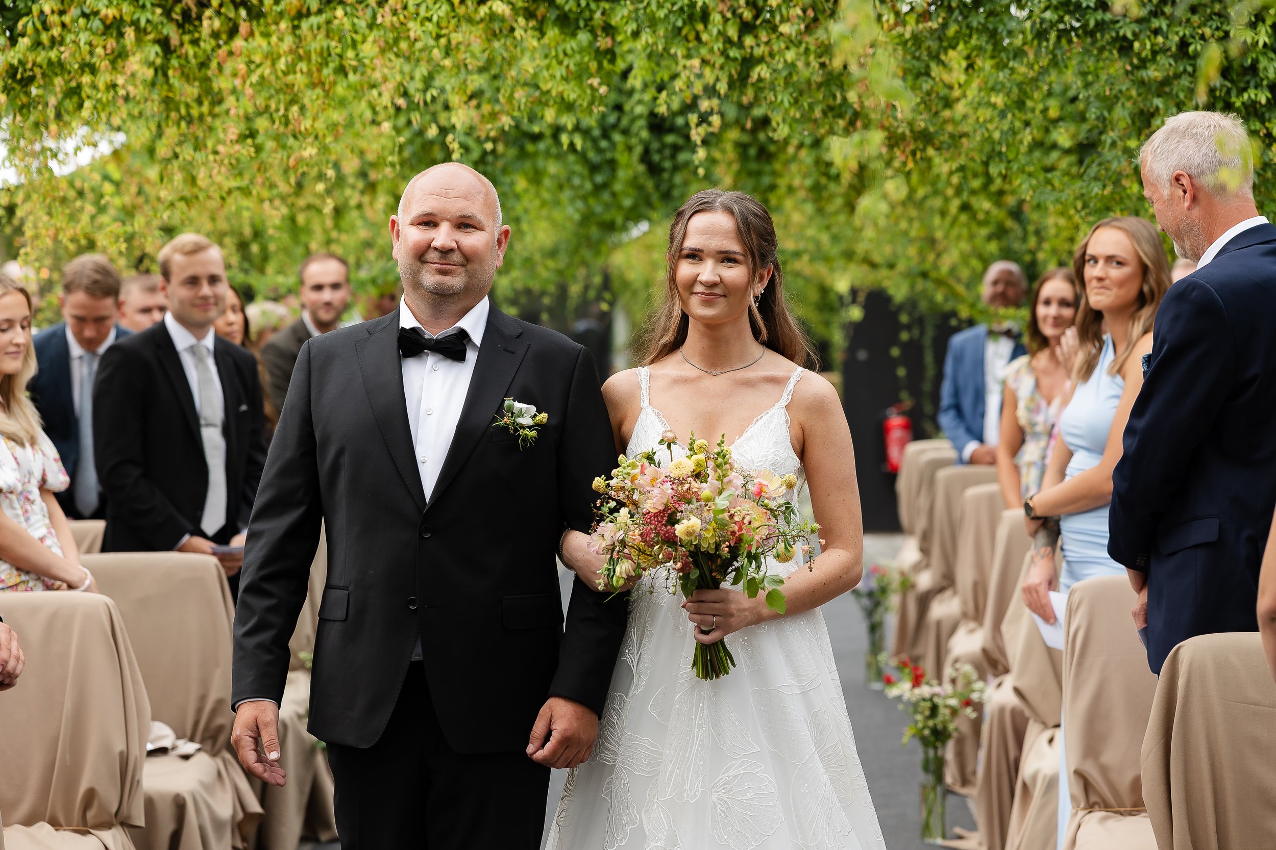 Tonje+Ivan_FotografThereseLarsen223.jpg
