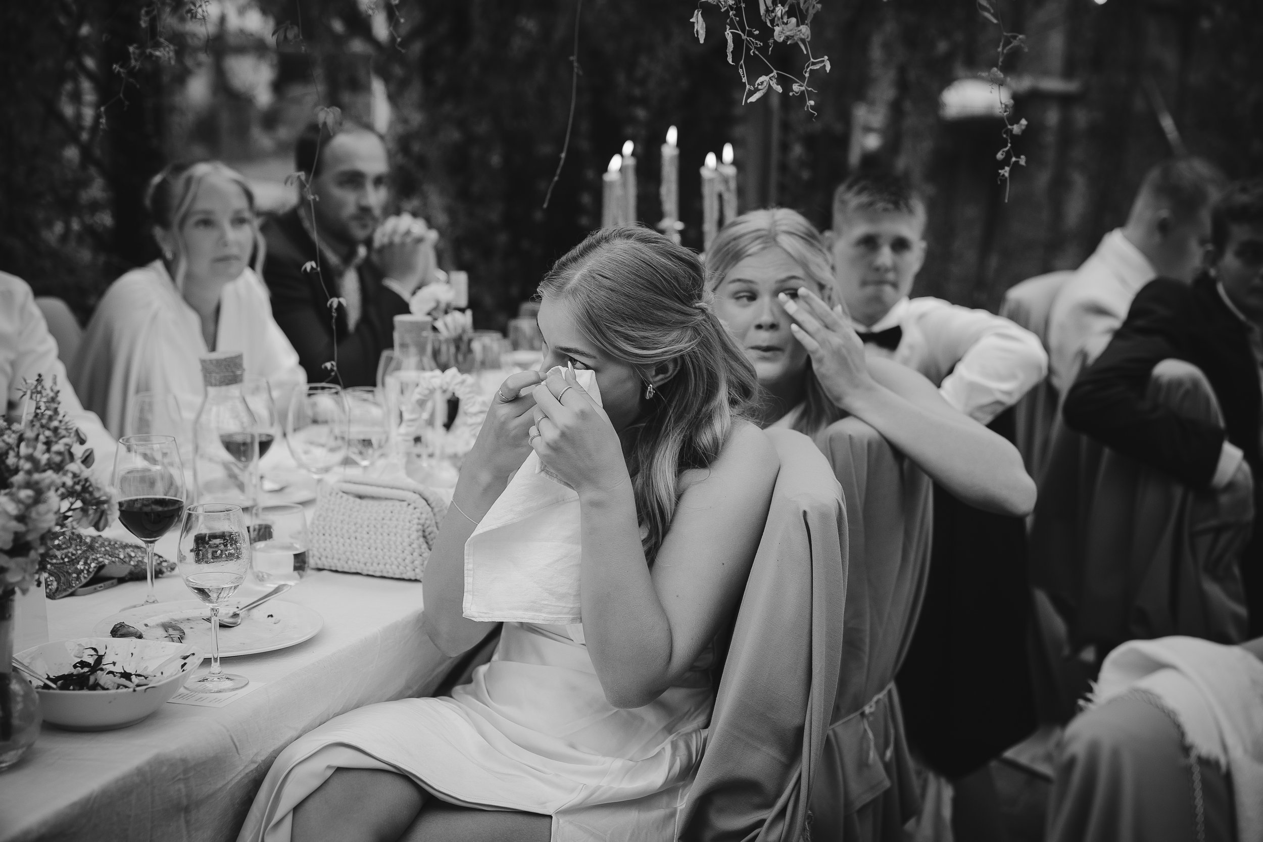 Tonje+Ivan_FotografThereseLarsen400.jpg