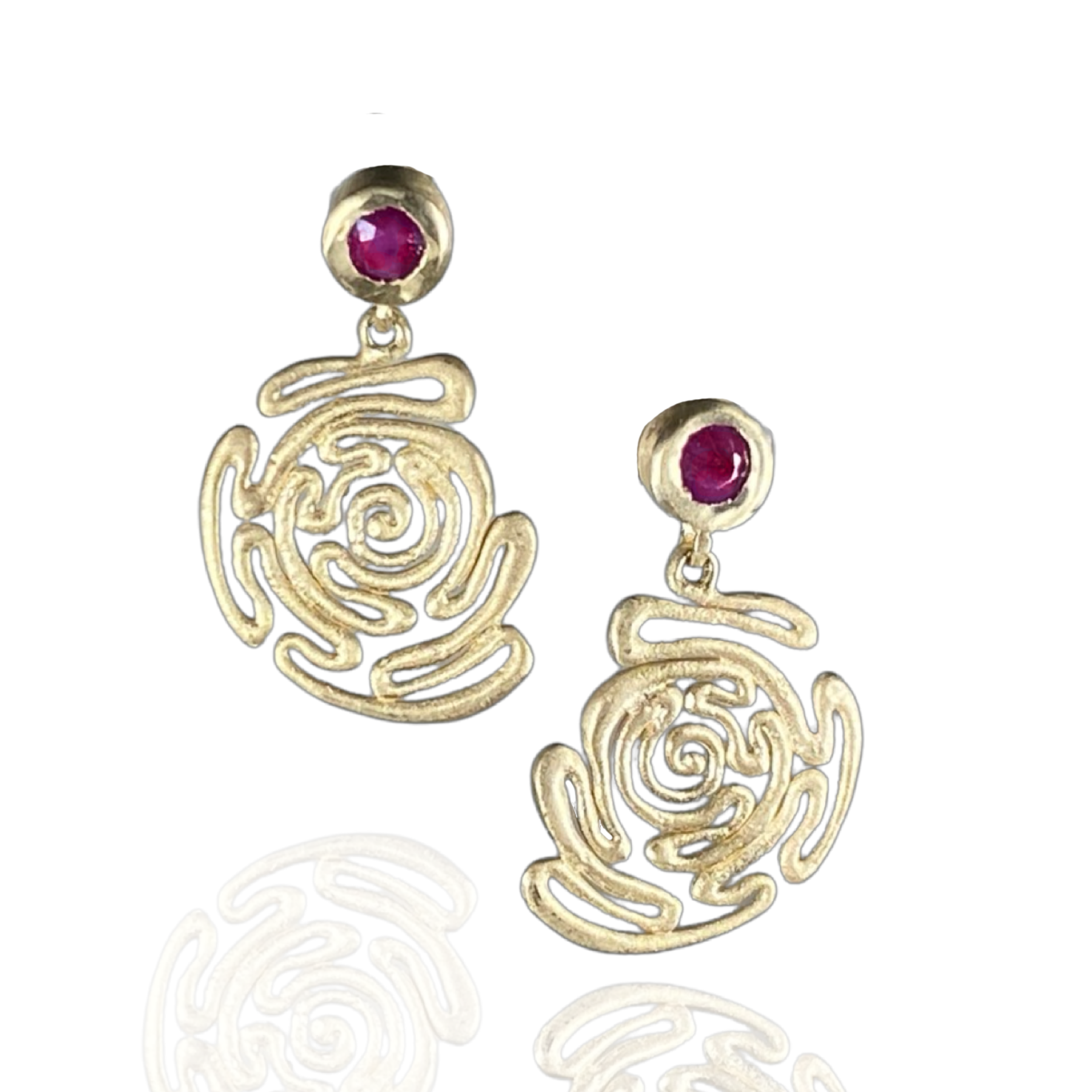 labrynth ruby 18K gold.png
