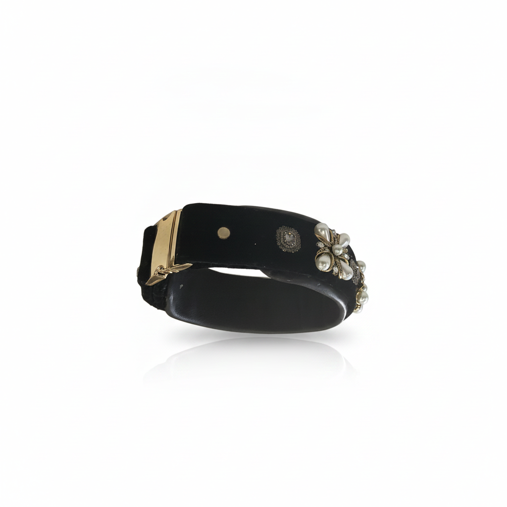 Refined Elegance Velvet Collar