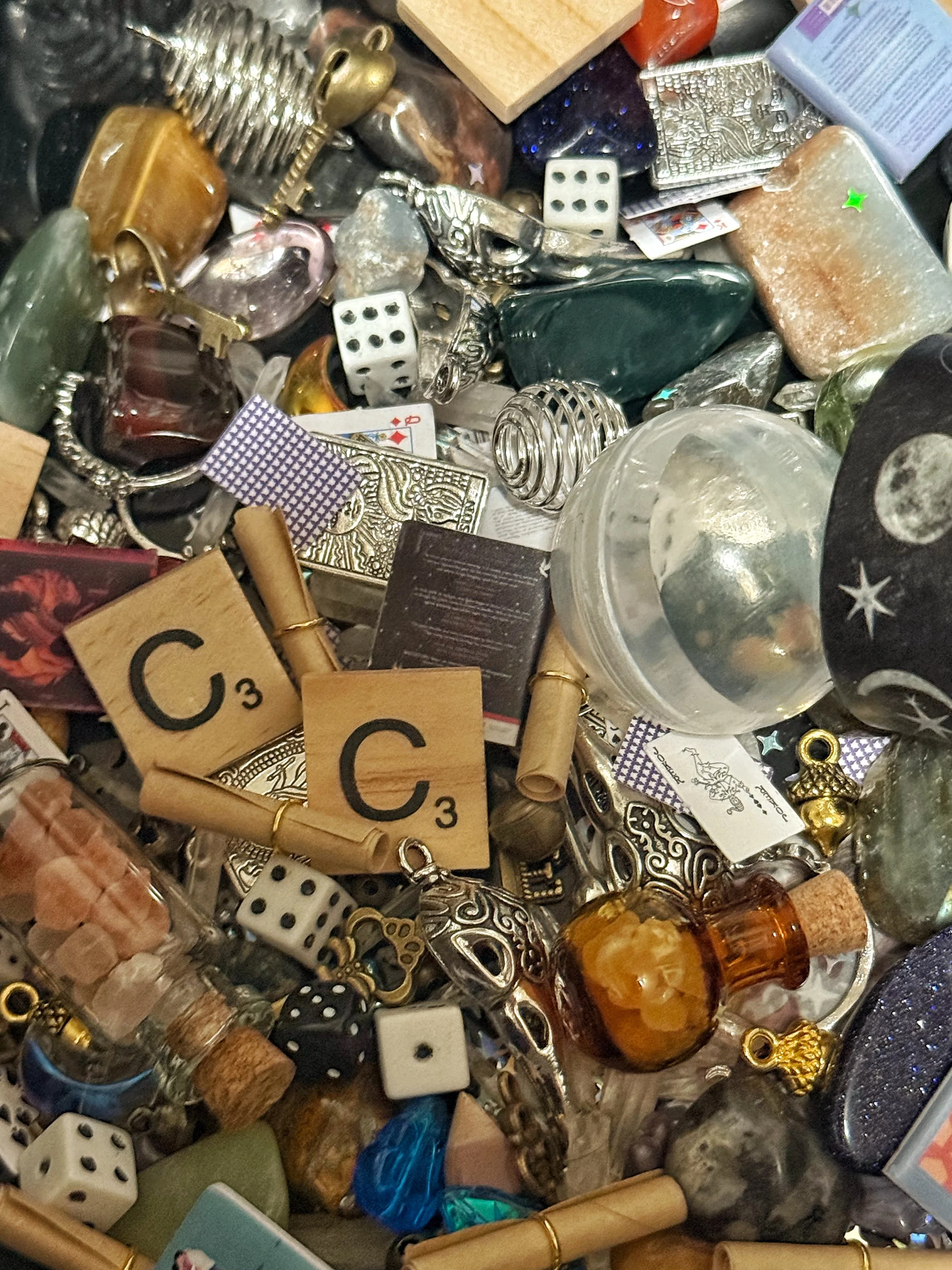 Mystery Crow Mix Scoop