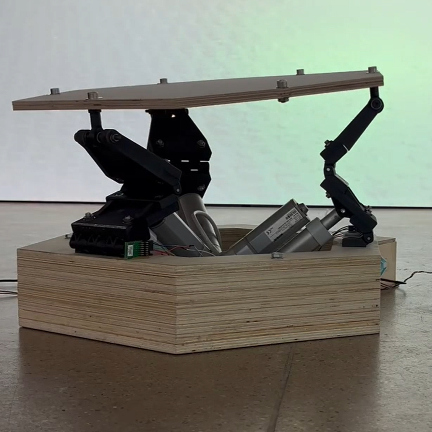 Robotic Platform for Virtual Dynamic Environments 