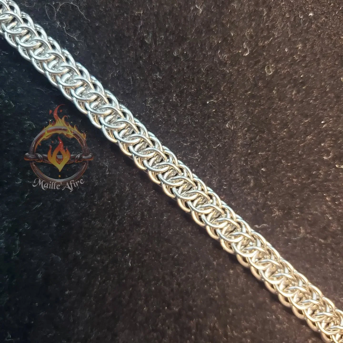 Flat Full Persian 5 in 1 Stainless Steel Necklace

20 gauge wire Jump Rings

Website Link:
www.mailleafire.com