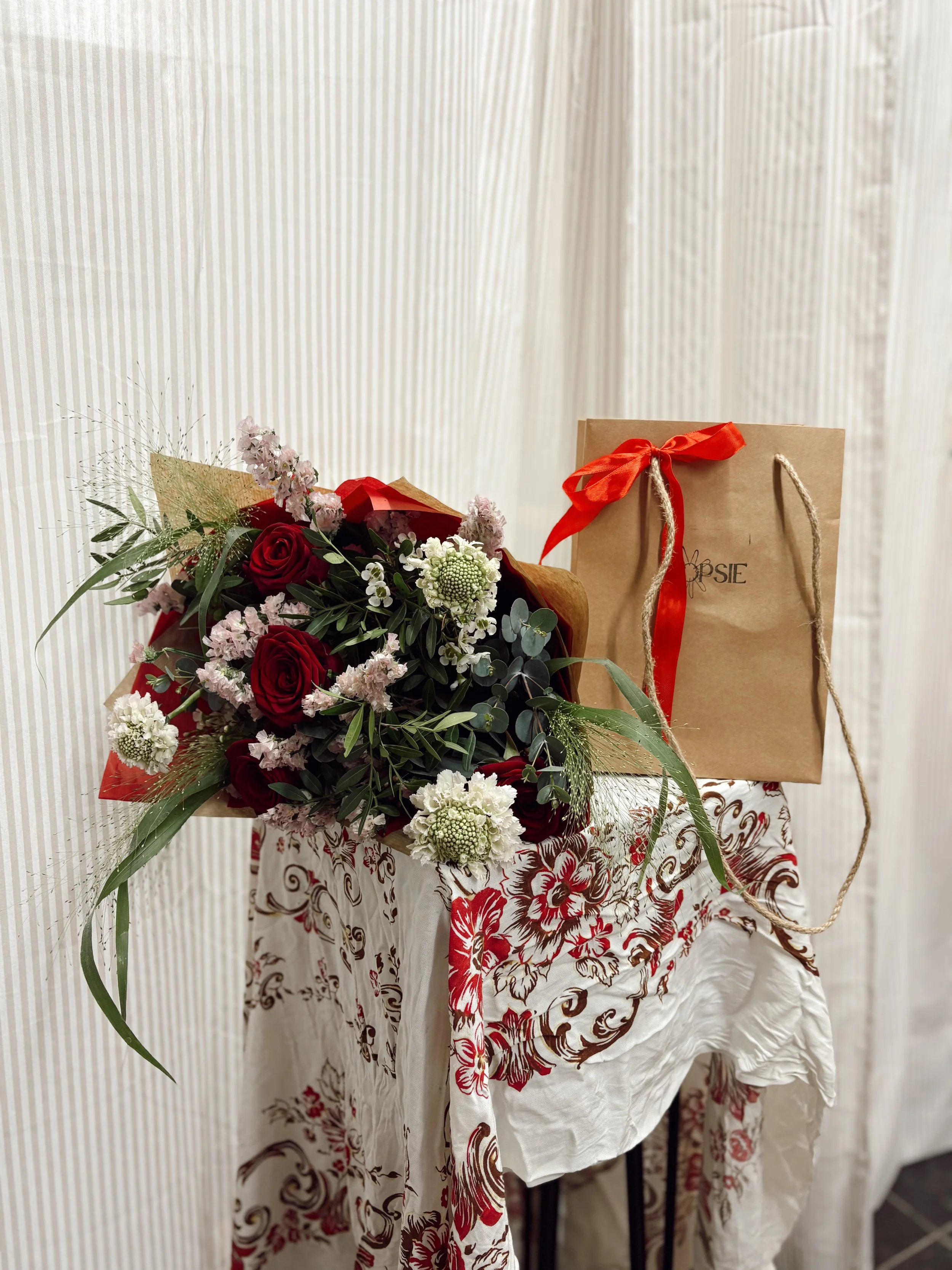 PRE ORDER VALENTINES DAY - Pink & Red