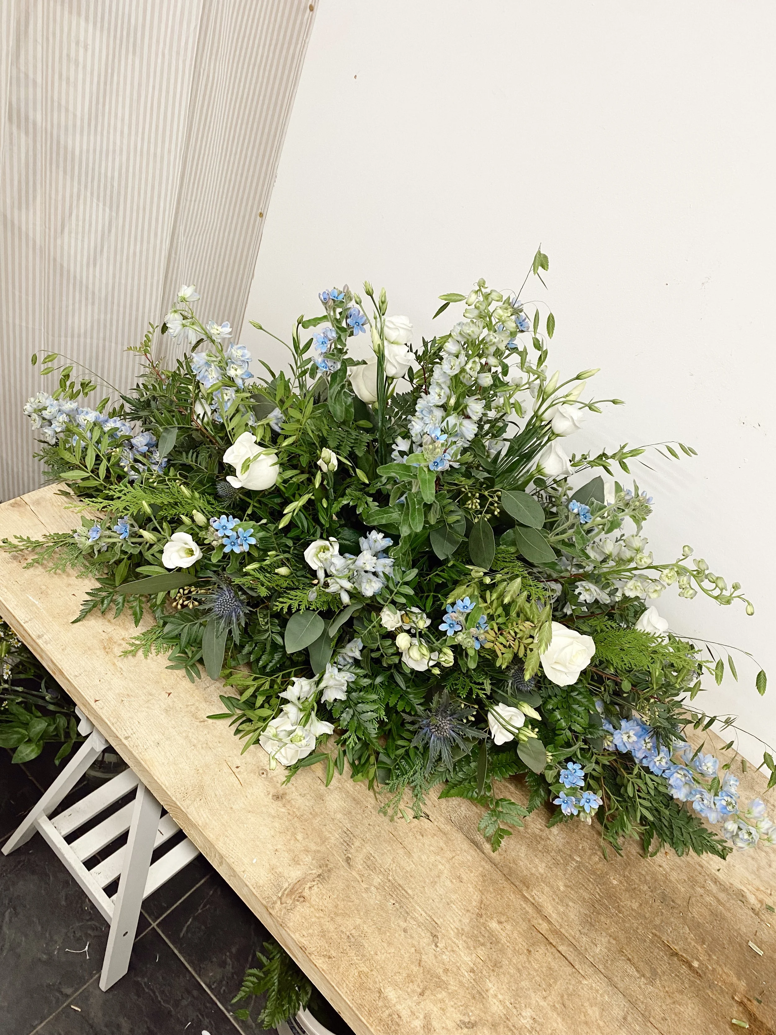 Coffin Spray. Available in any colour.