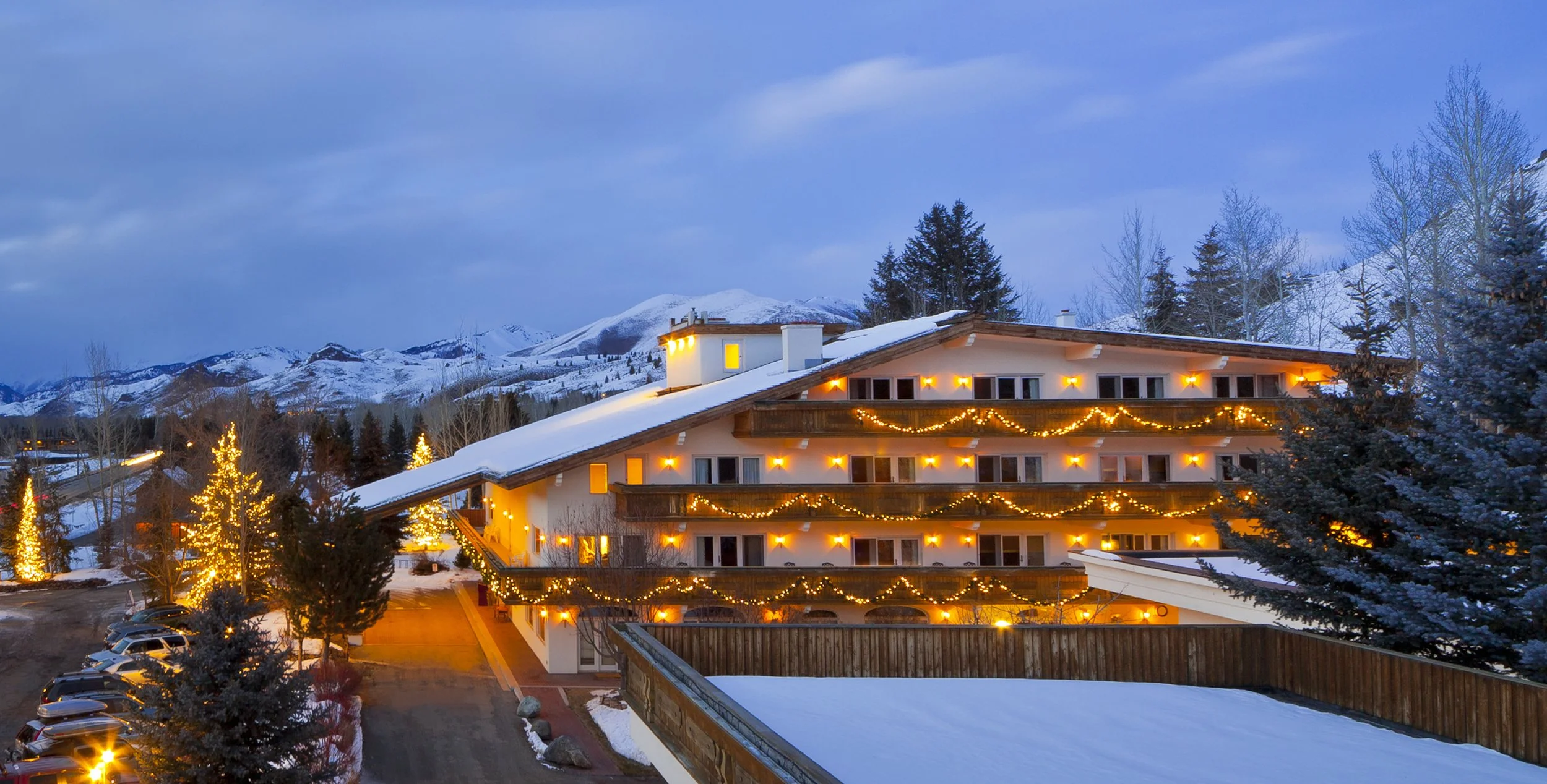 Columbia-Hospitality-Knob-Hill-Inn-2020b.jpg