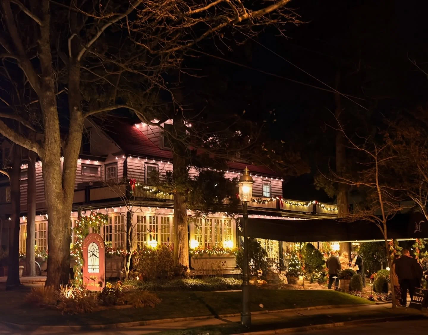 All is calm, all is bright ✨ #capemay #washingtoninn #theinn