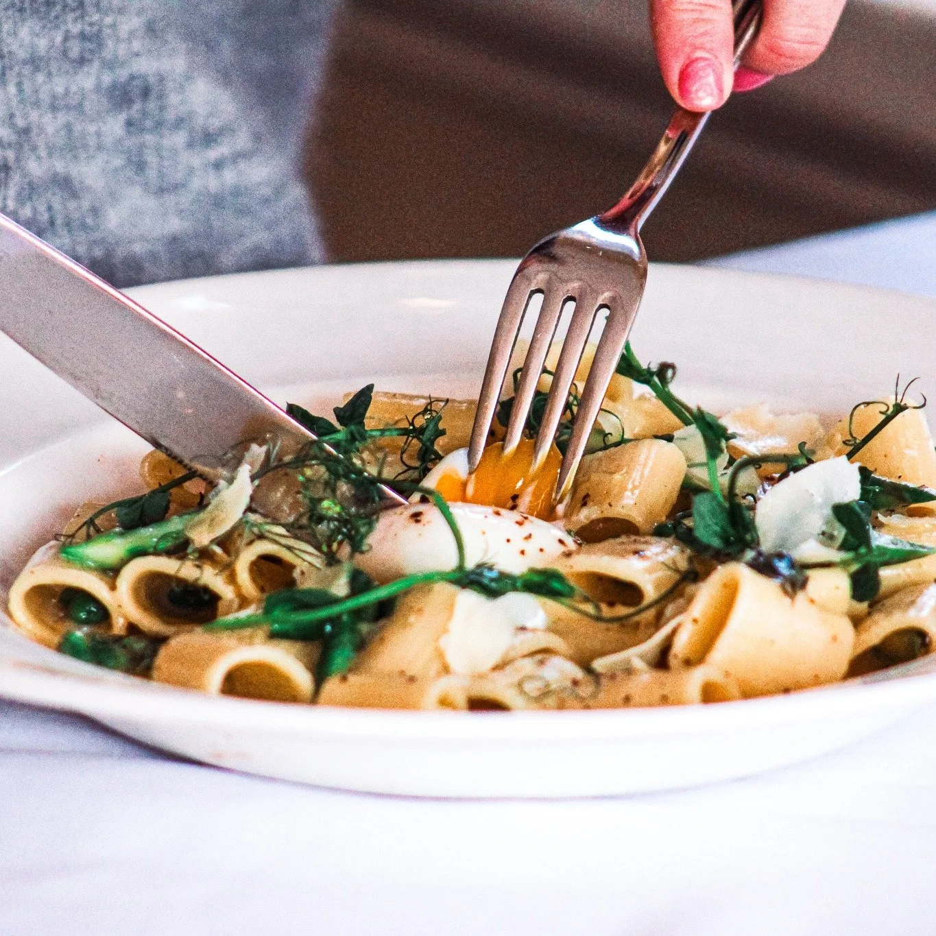 Join us tonight at the Wine Bar for Local Thursday with 25% off bottles of wine, 2-for-1 oysters, and this week&rsquo;s $25 Bar Plate Special, Mezzi Rigatoni Carbonara with silky carbonara egg sauce, parmesan, crispy smoked pancetta, and a 64&deg;C s