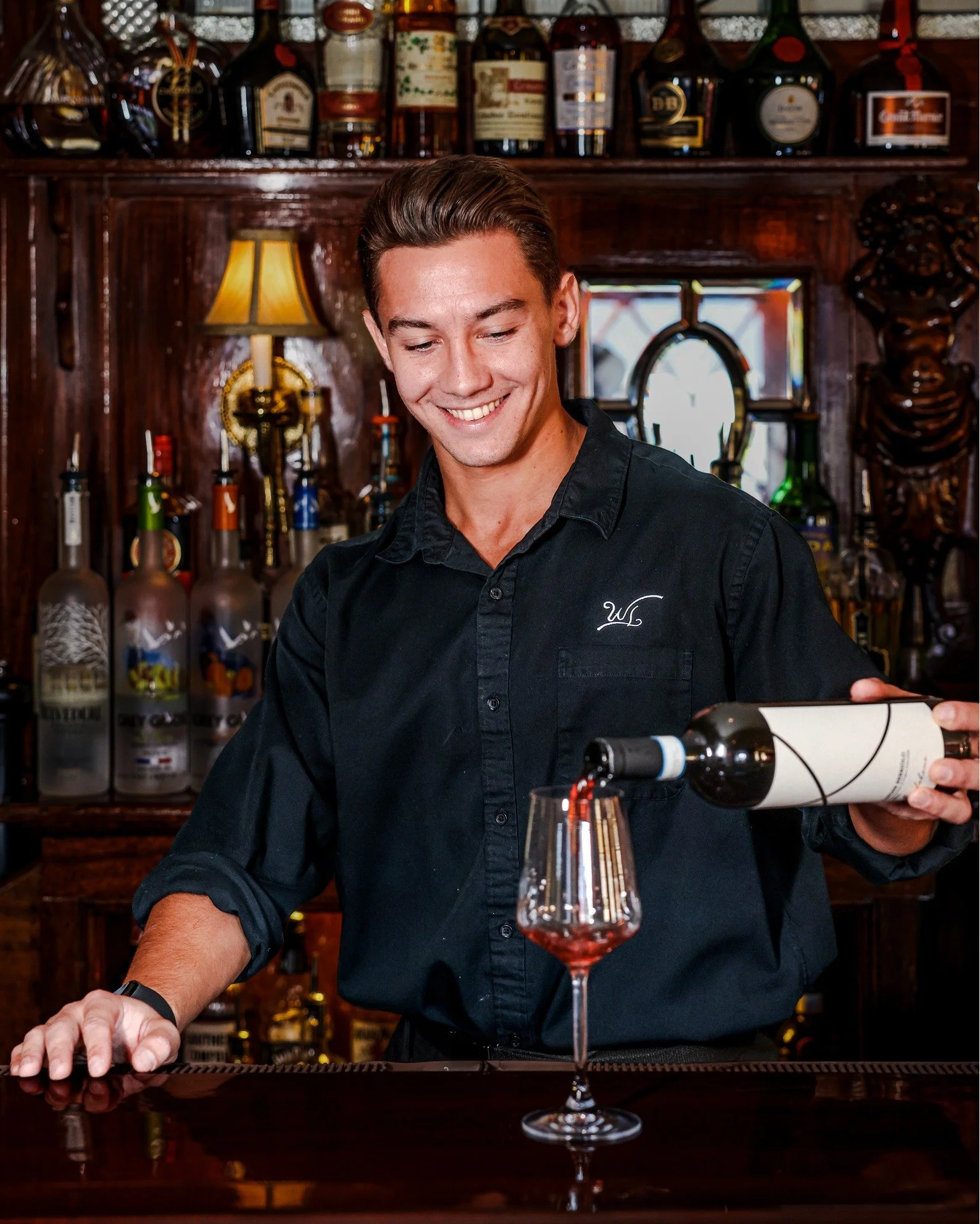 An exceptional pour begins with an exceptional cellar. Nationally recognized by Wine Spectator and Sommelier curated, our 1,450+ label collection invites discovery, one glass at a time.

A bottle for every dish. A pour for every occasion.

#winecella