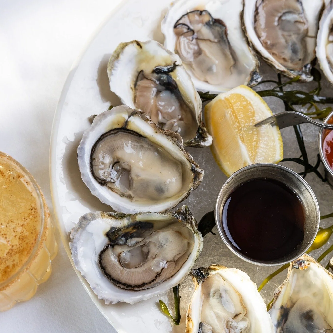 Join us at the Wine Bar nightly until 5:30PM for a little something extra.

Enjoy 2-for-1 oysters alongside a special selection of $8 wines by the glass. The perfect way to ease into your evening in Cape May.

See you at the Wine Bar.

#washingtoninn