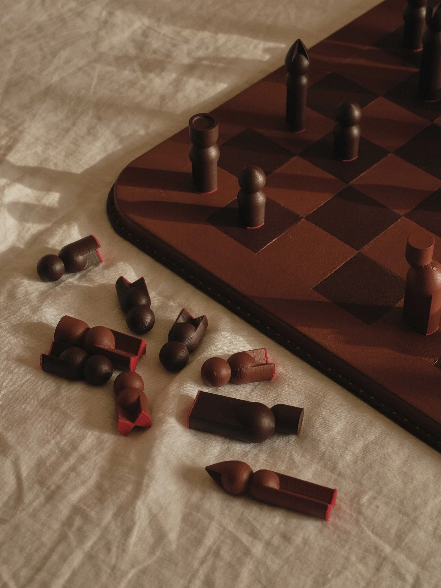 Tactile. Tonal. Totally unnecessary.
⠀⠀⠀⠀⠀⠀⠀⠀⠀
Introducing Stucco, a one-off leather chess set, hand-cut and hand-stitched. Crafted from supple, British lambskin leather, paired with a colour matched matte lacquer. The kind of piece designed to be pl