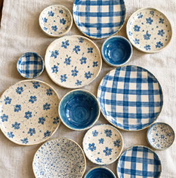 dinnerware+blue.png