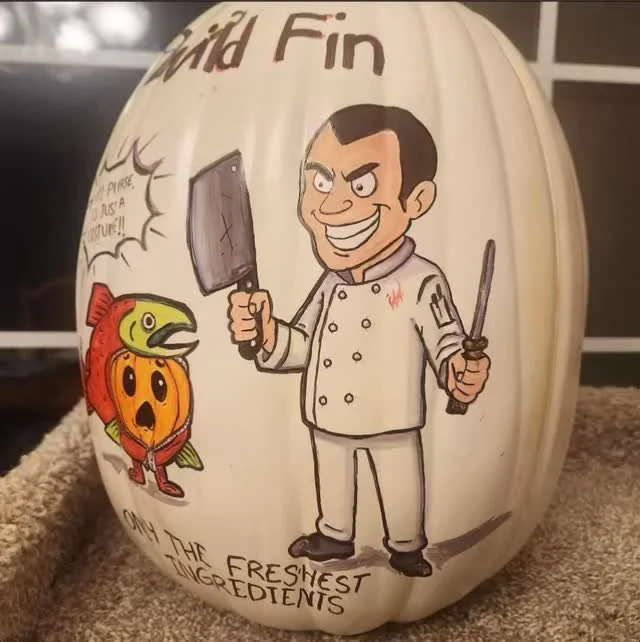 👏🎃 This pumpkin was decorated by someone on our team and didn’t make it into our official Pumpkin Decorating Contest… but WOW, it’s way too good not to share! 🤯😱
And while you’re in the fall spirit, don’t forget&md