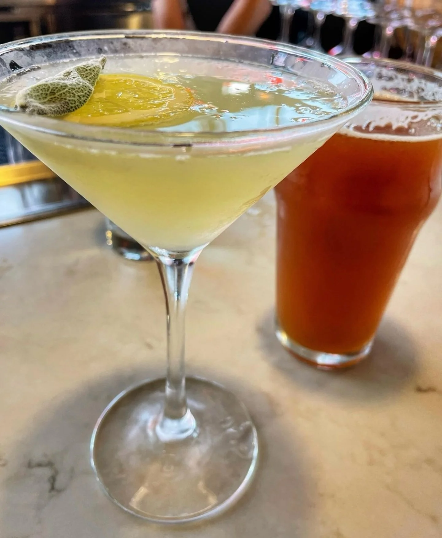 Happy Friday &amp; official first day of SPRING 🌸 ☀️ 
 We&rsquo;re celebrating the way we know best&hellip; a Sage Lemon Drop. How are you celebrating?

🍸🍋 🌿&nbsp;

.
.
.

#spring #martini #seattlevibes #pdxcocktails #pnwfood