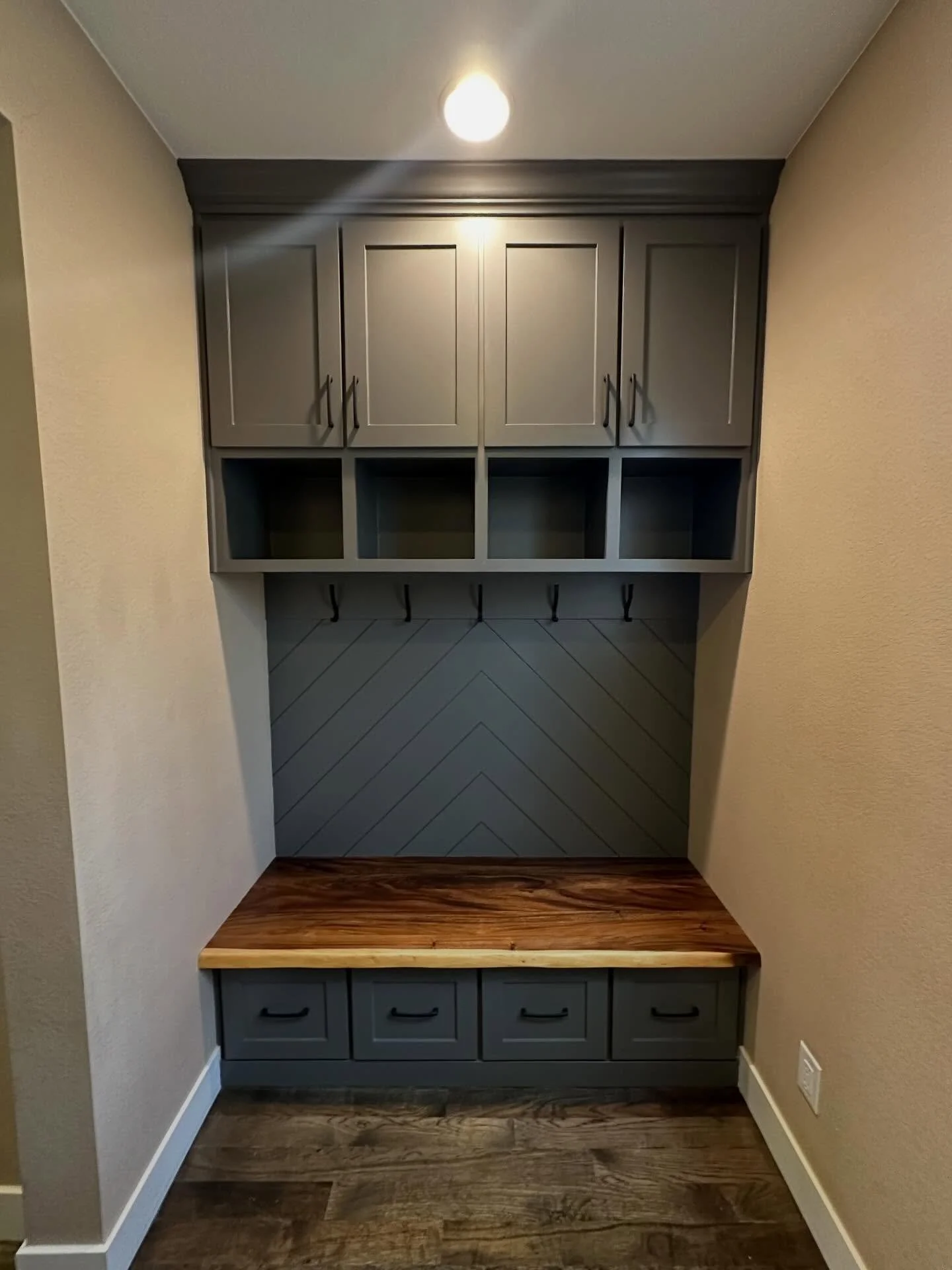 New year! New you! New storage possibilities!! 
Say goodbye to shoes everywhere, no place for backpacks and don&rsquo;t forget all the gloves &amp; beanies! This 100% custom built mudroom checks all the boxes and gives endless possibilities for stora